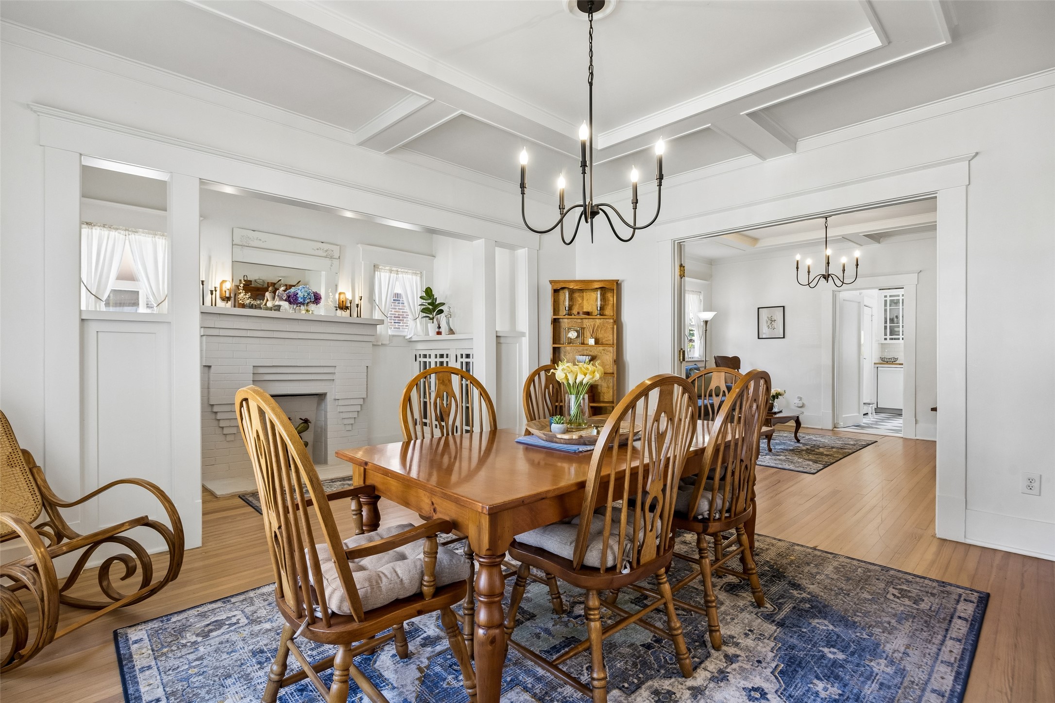 126 S Waverly Drive