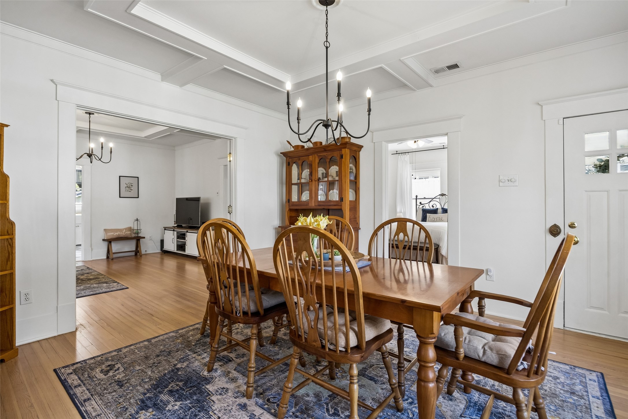 126 S Waverly Drive