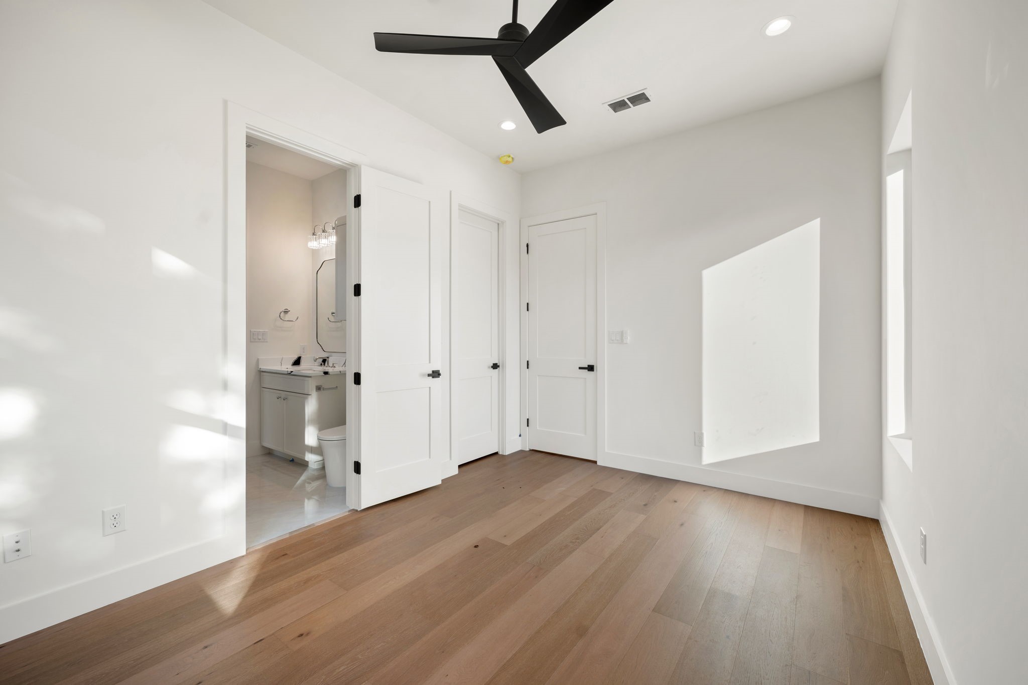 8902 San Leandro Drive