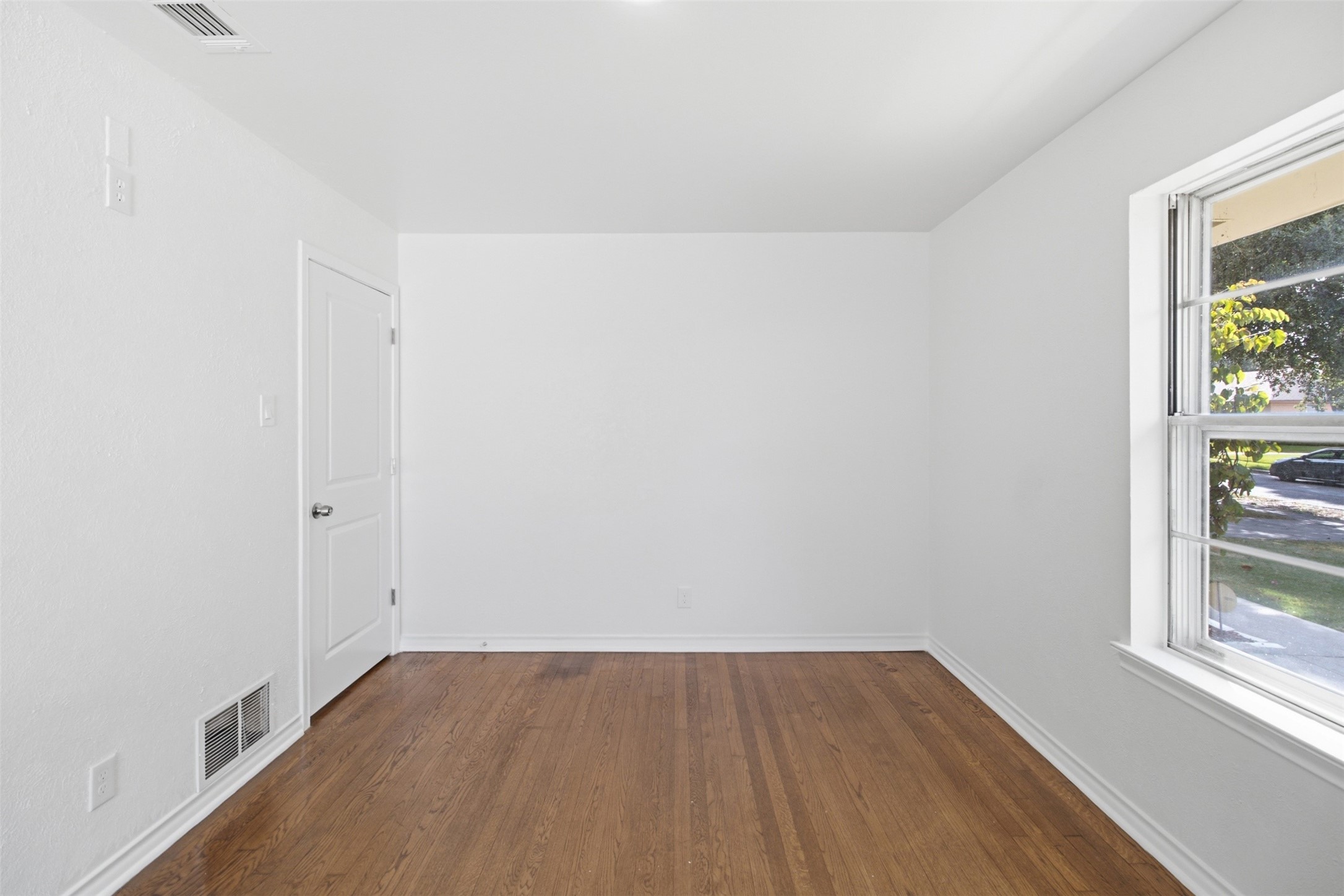 11022 Dunaway Drive