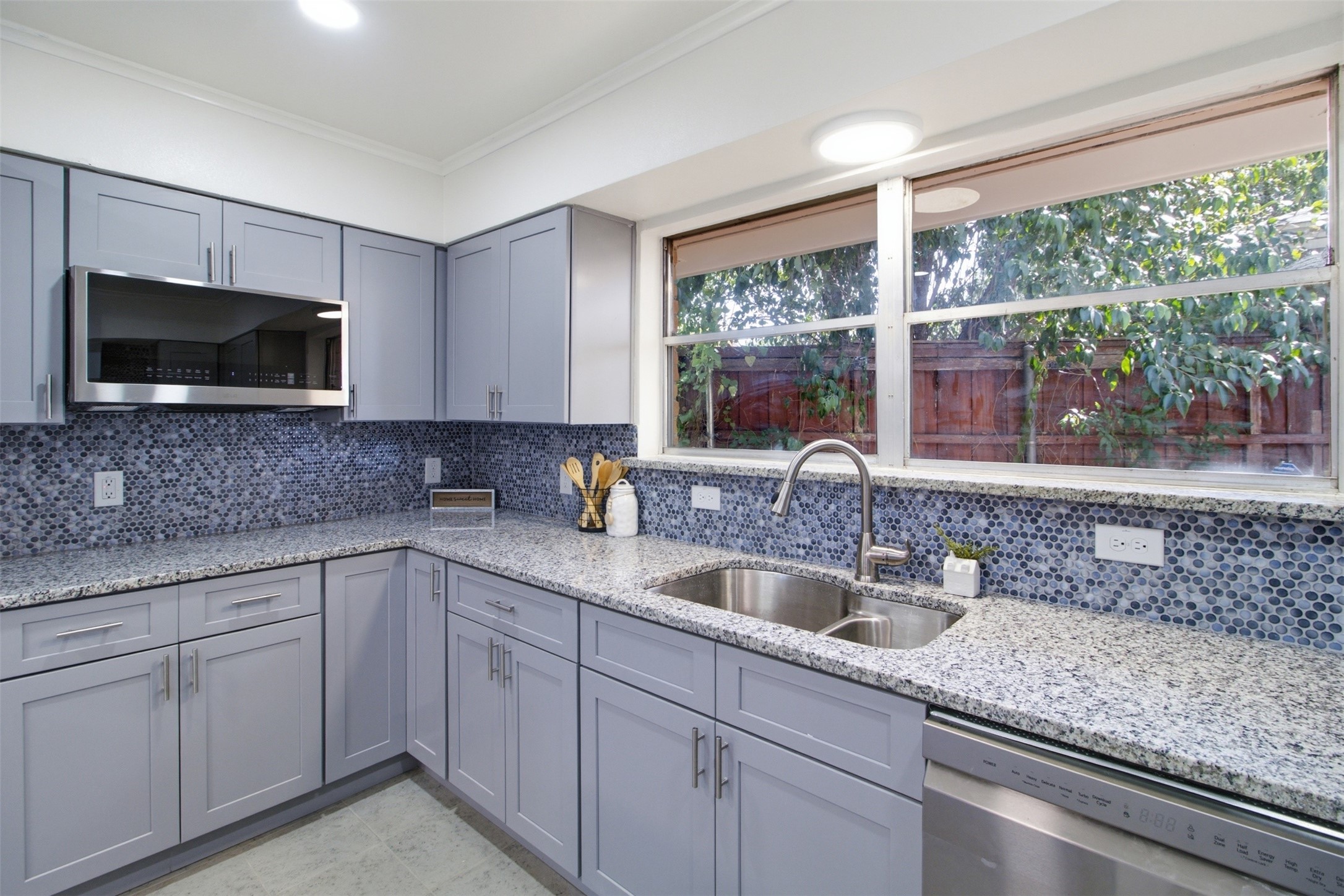 11022 Dunaway Drive