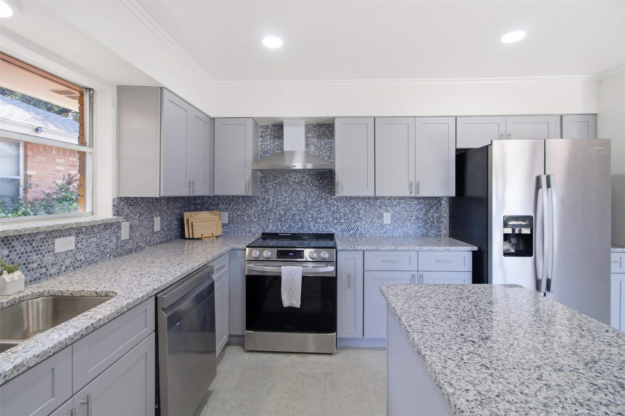 11022 Dunaway Drive