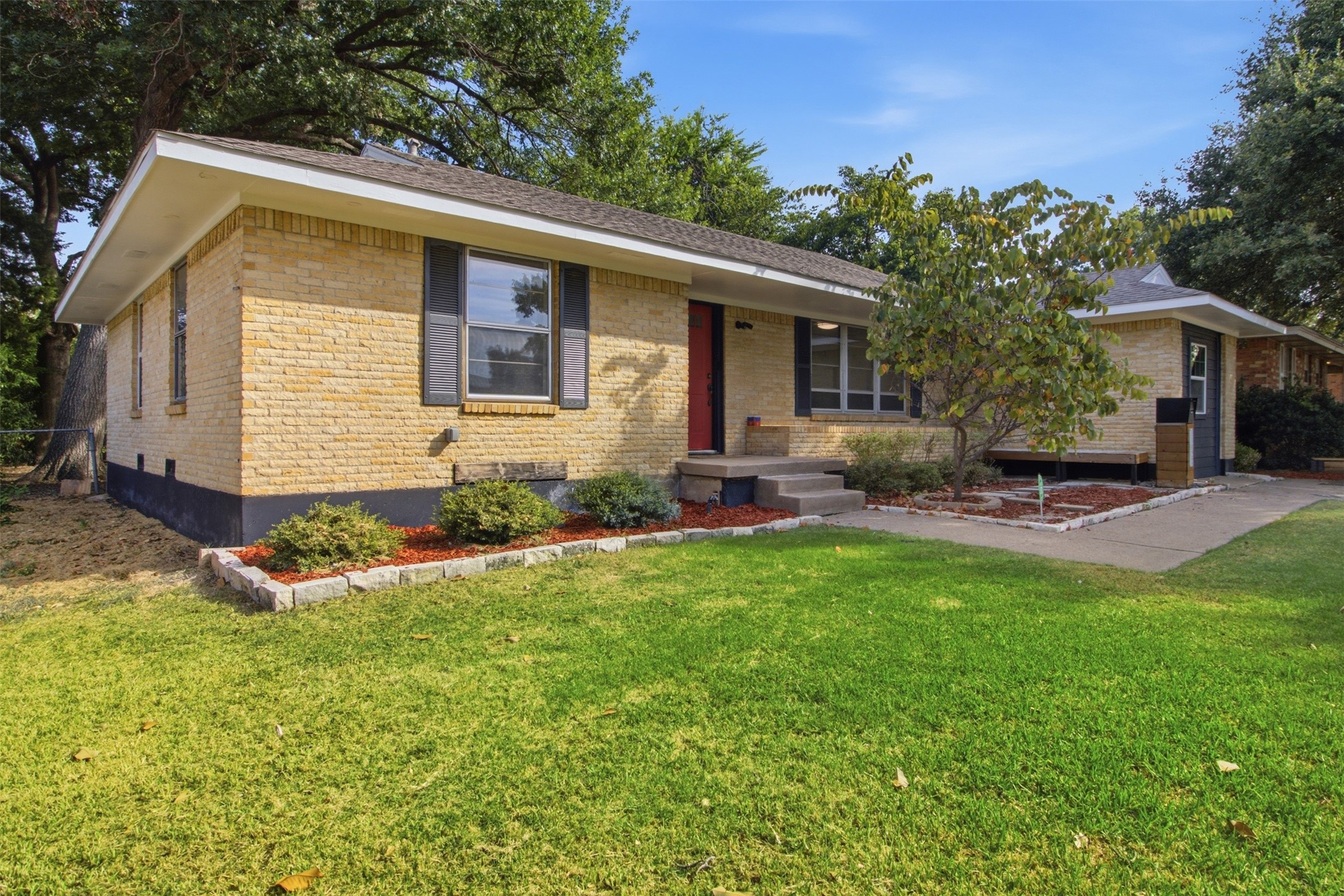 11022 Dunaway Drive