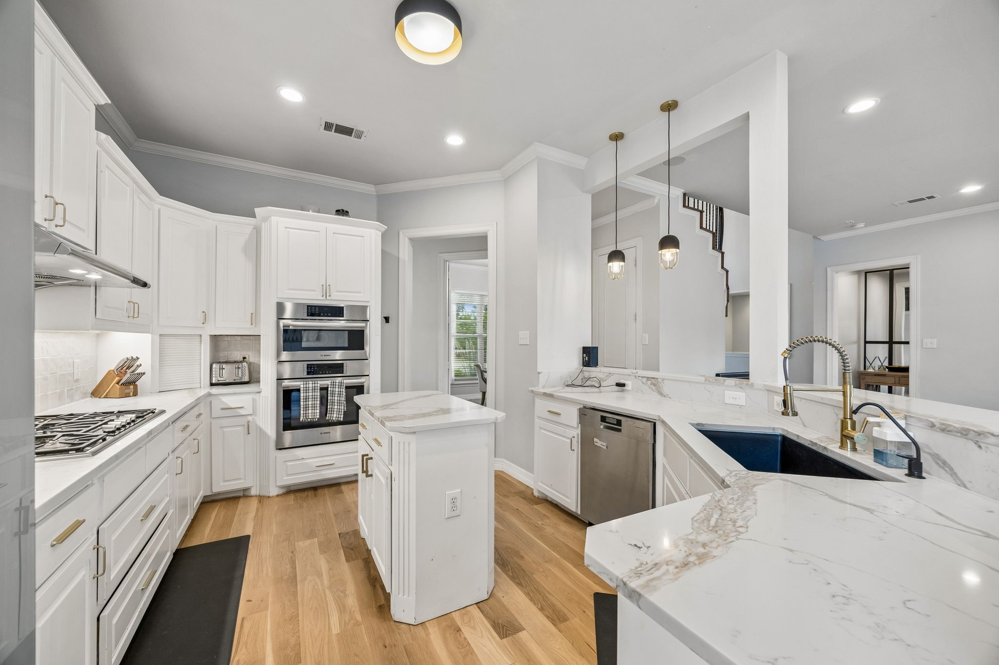 1129 Wishing Well Court