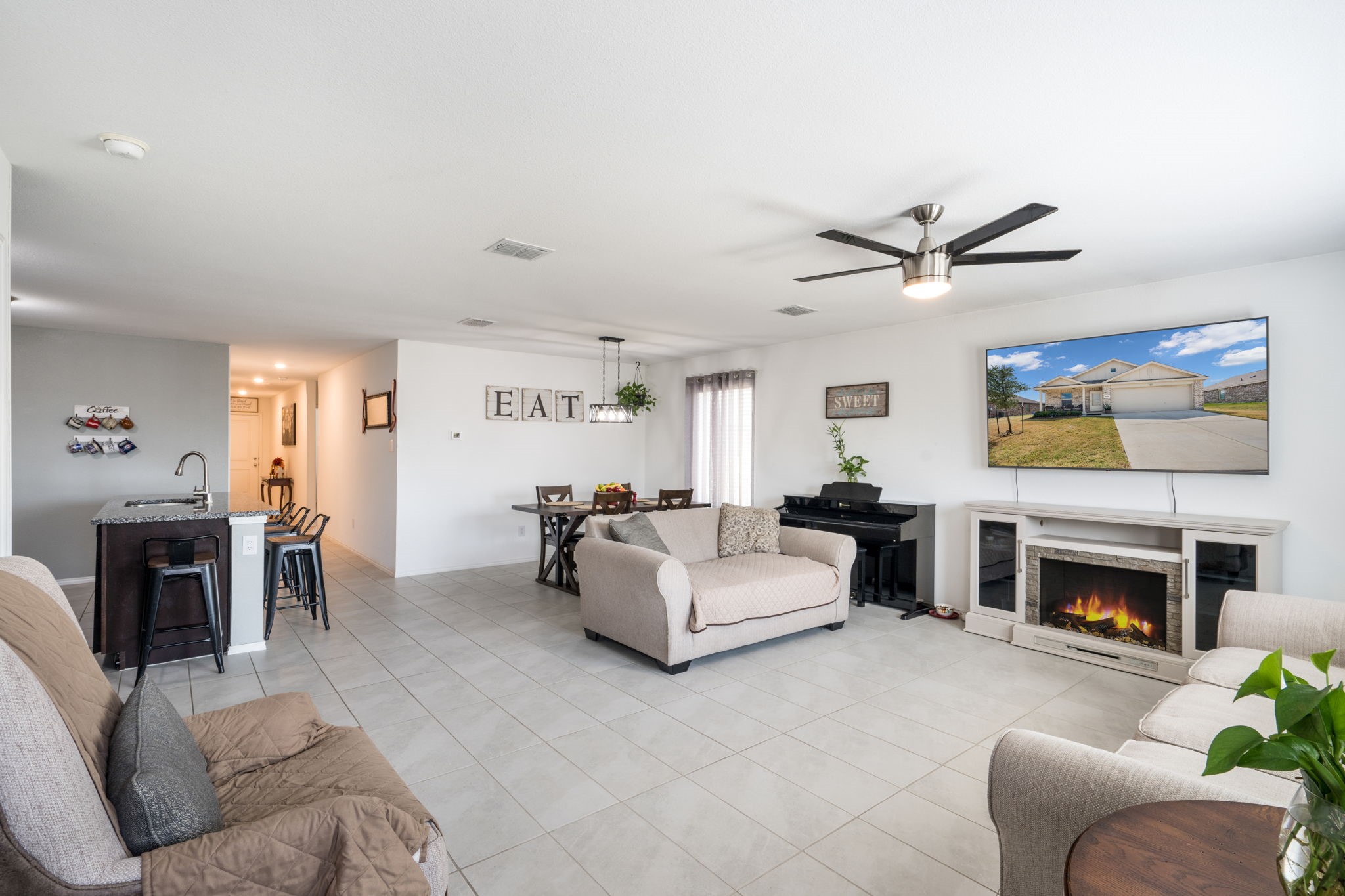 1636 Bluff View Drive