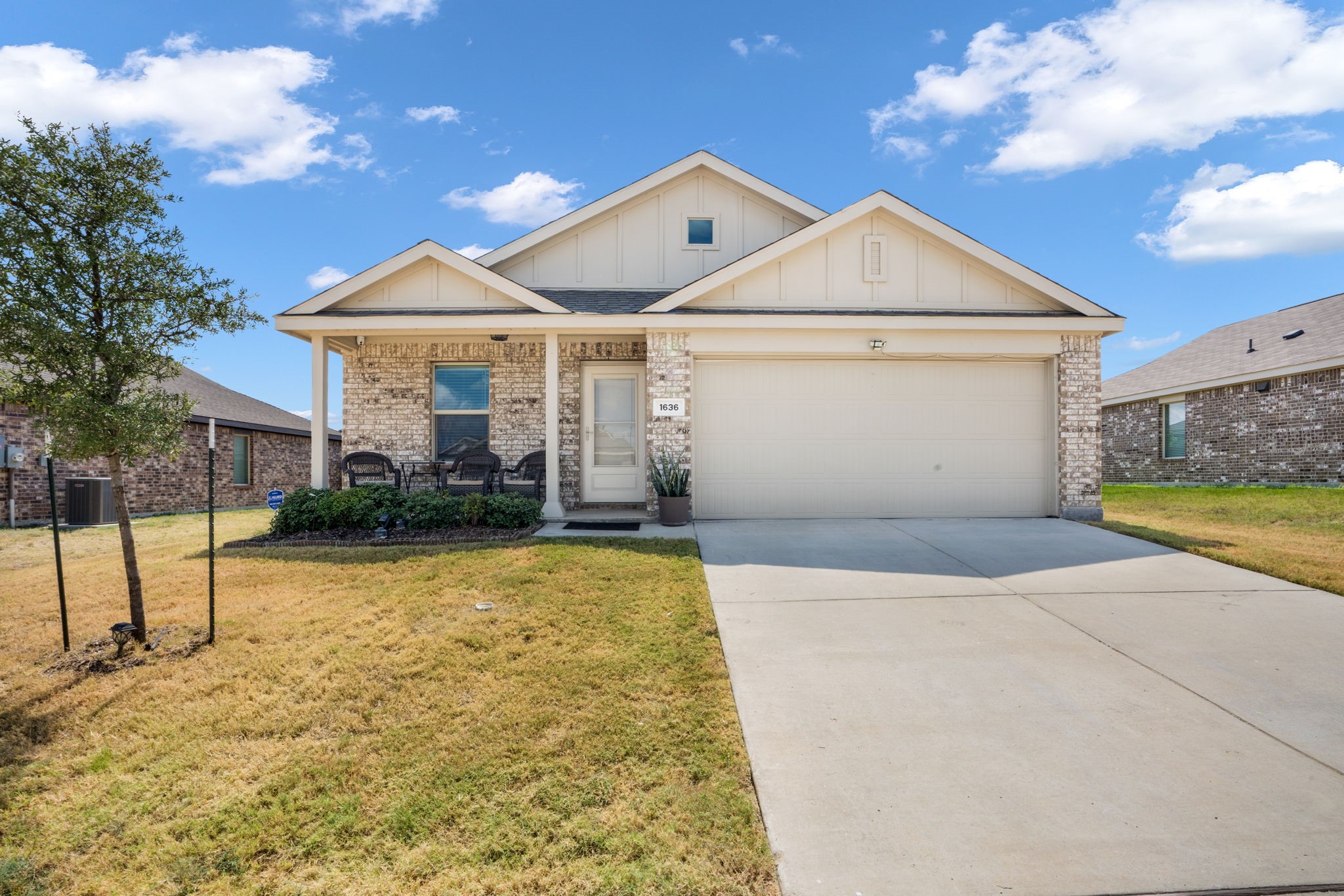 1636 Bluff View Drive
