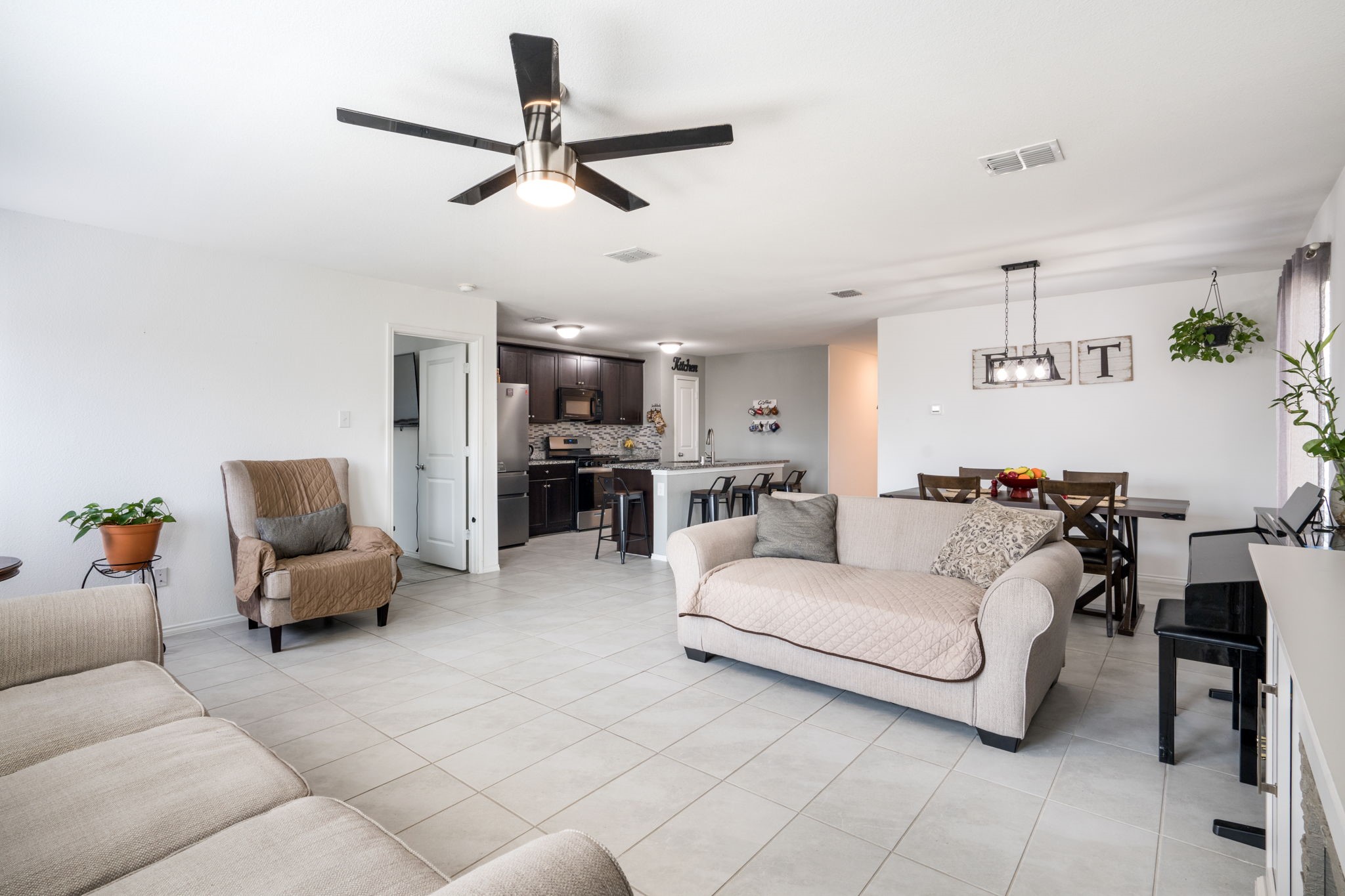 1636 Bluff View Drive