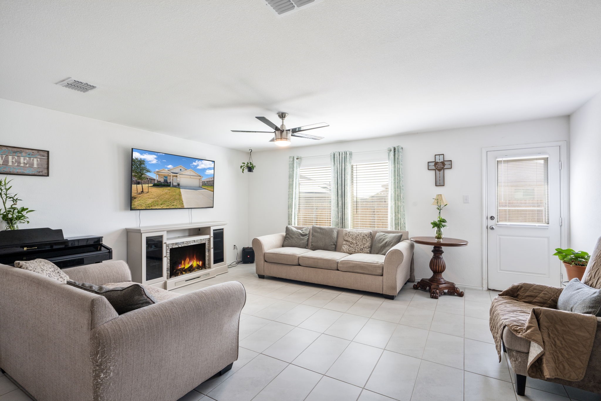 1636 Bluff View Drive