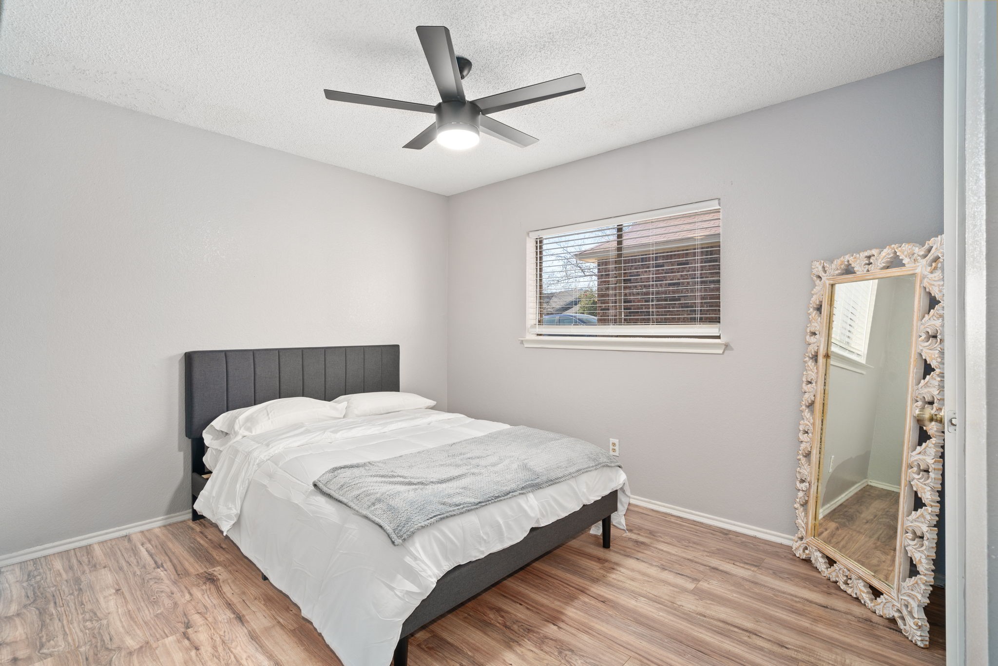 2334 Dartmouth Drive