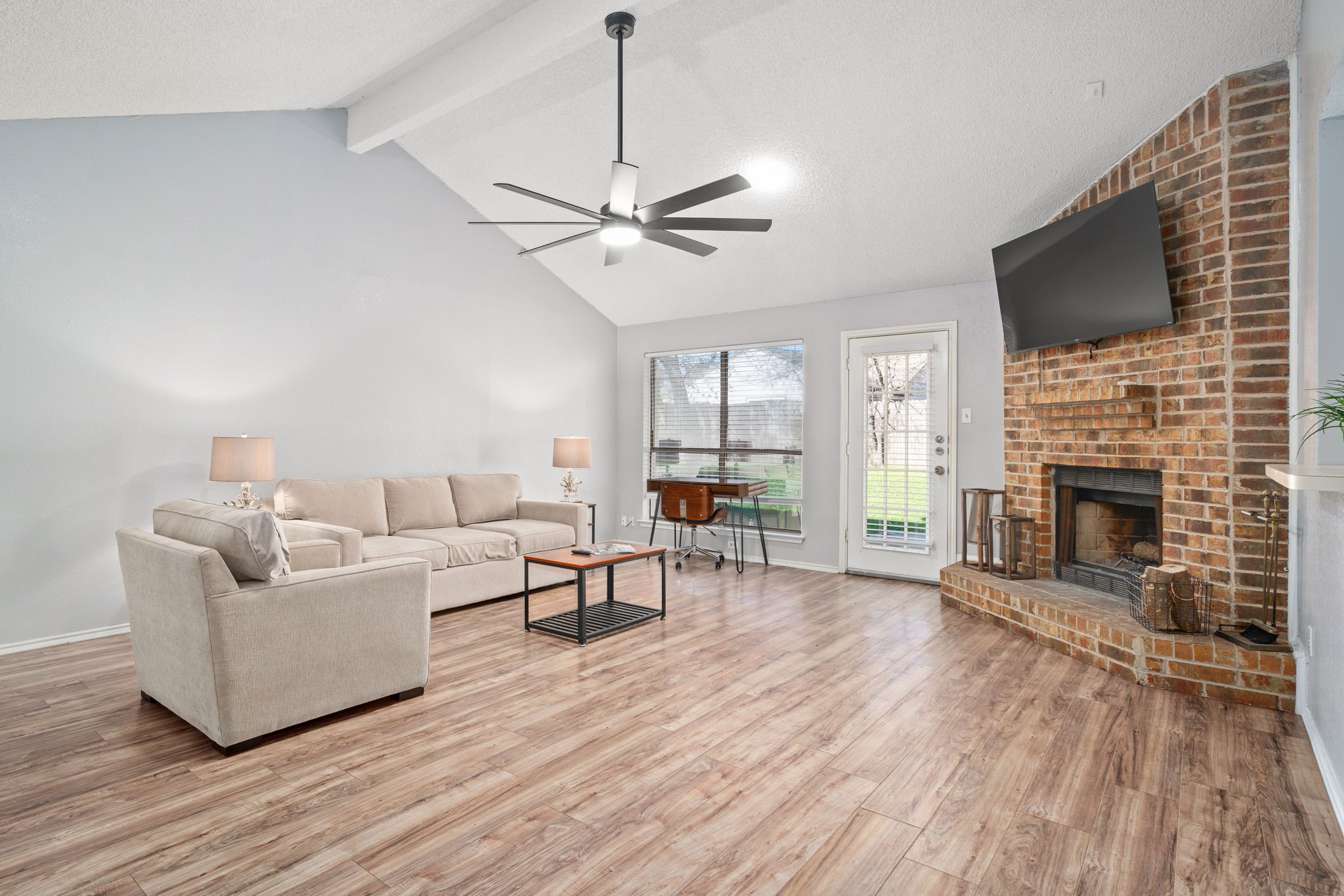 2334 Dartmouth Drive