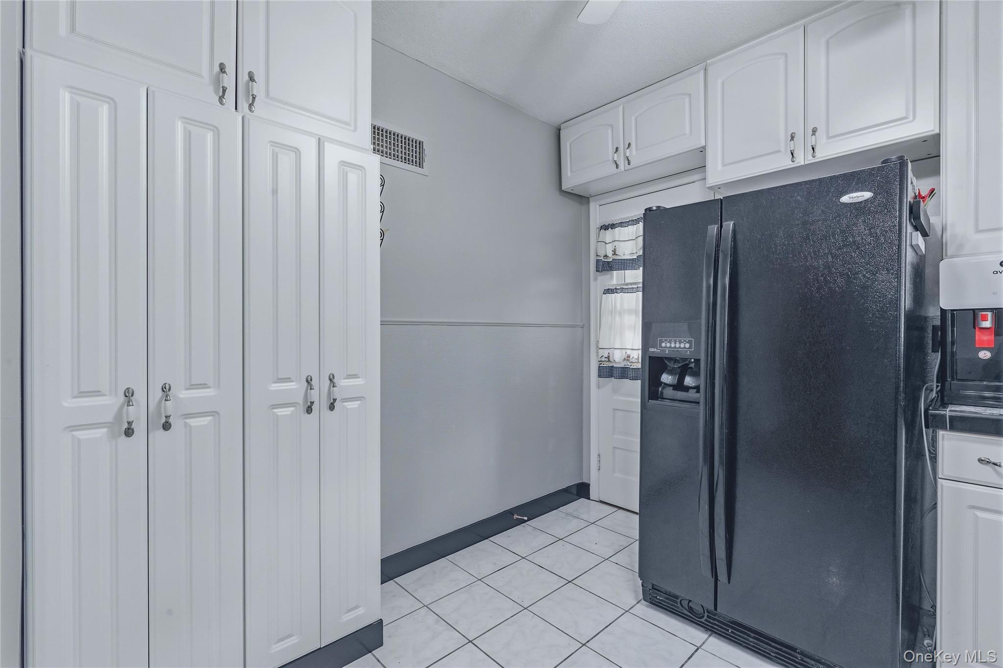 2 Hennessey Place