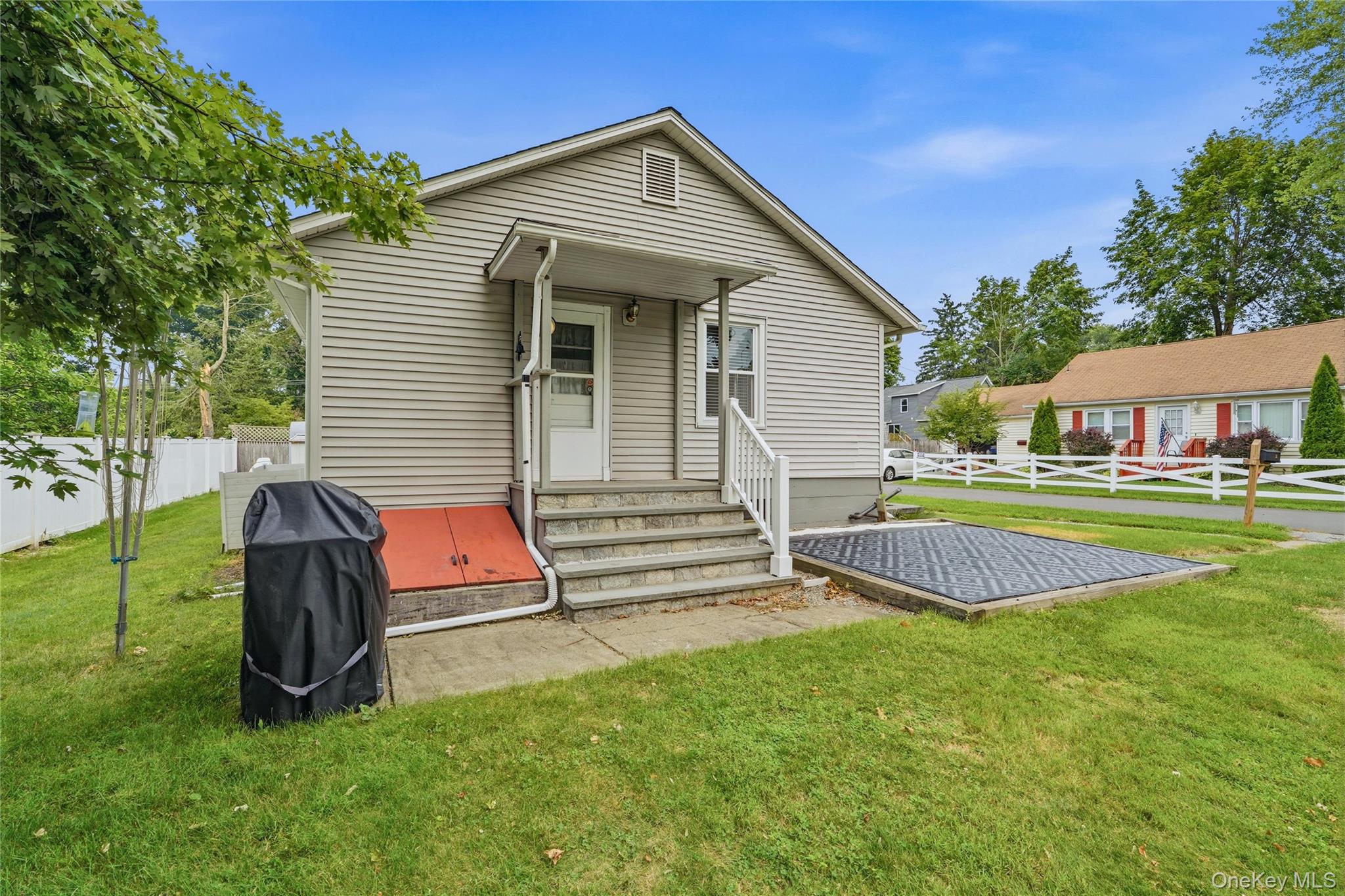 2 Hennessey Place