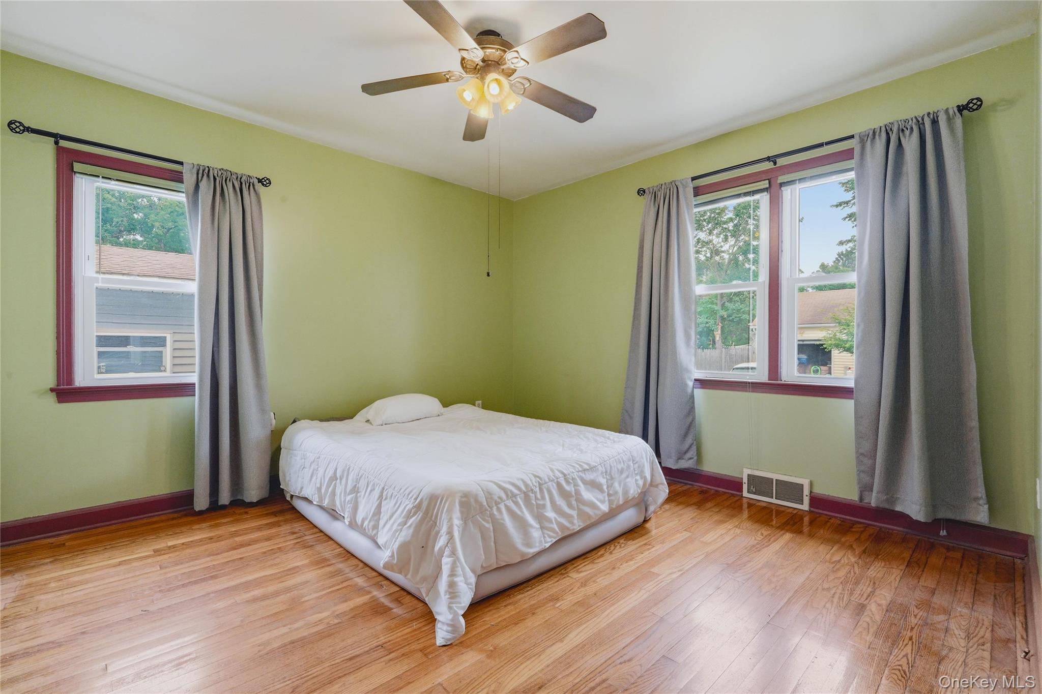2 Hennessey Place