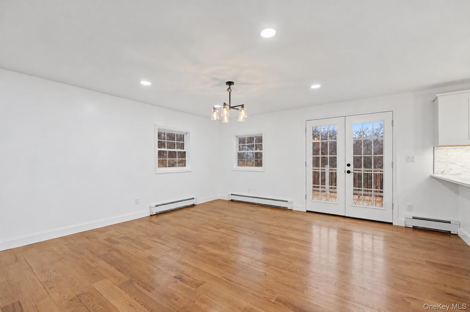 16 Cold Spring Road