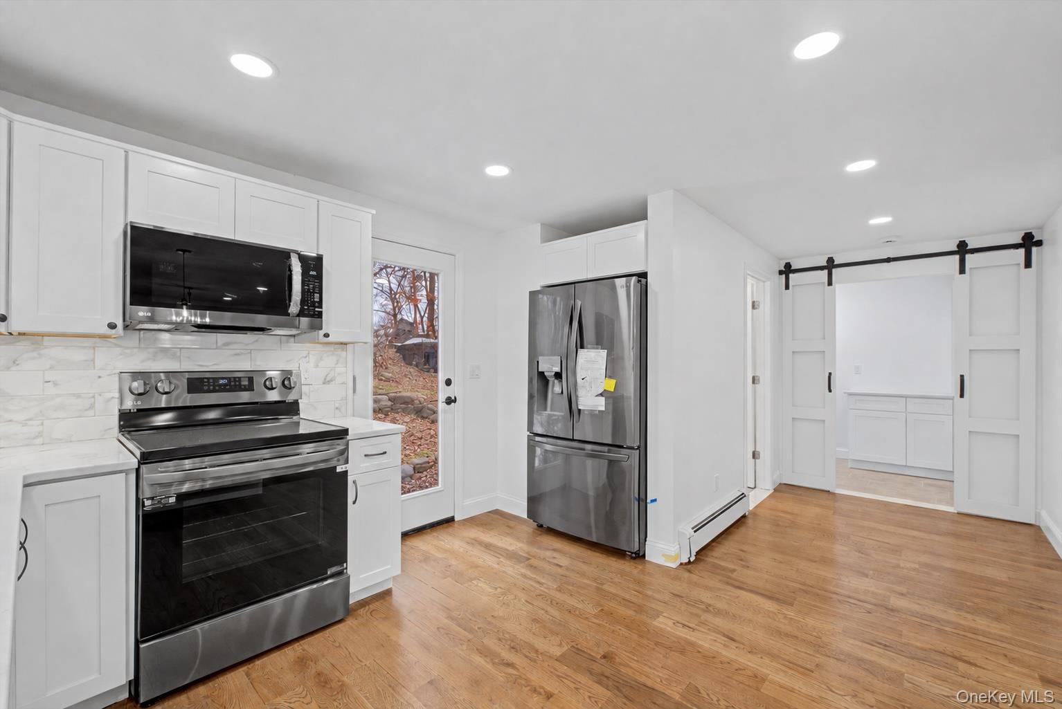 16 Cold Spring Road
