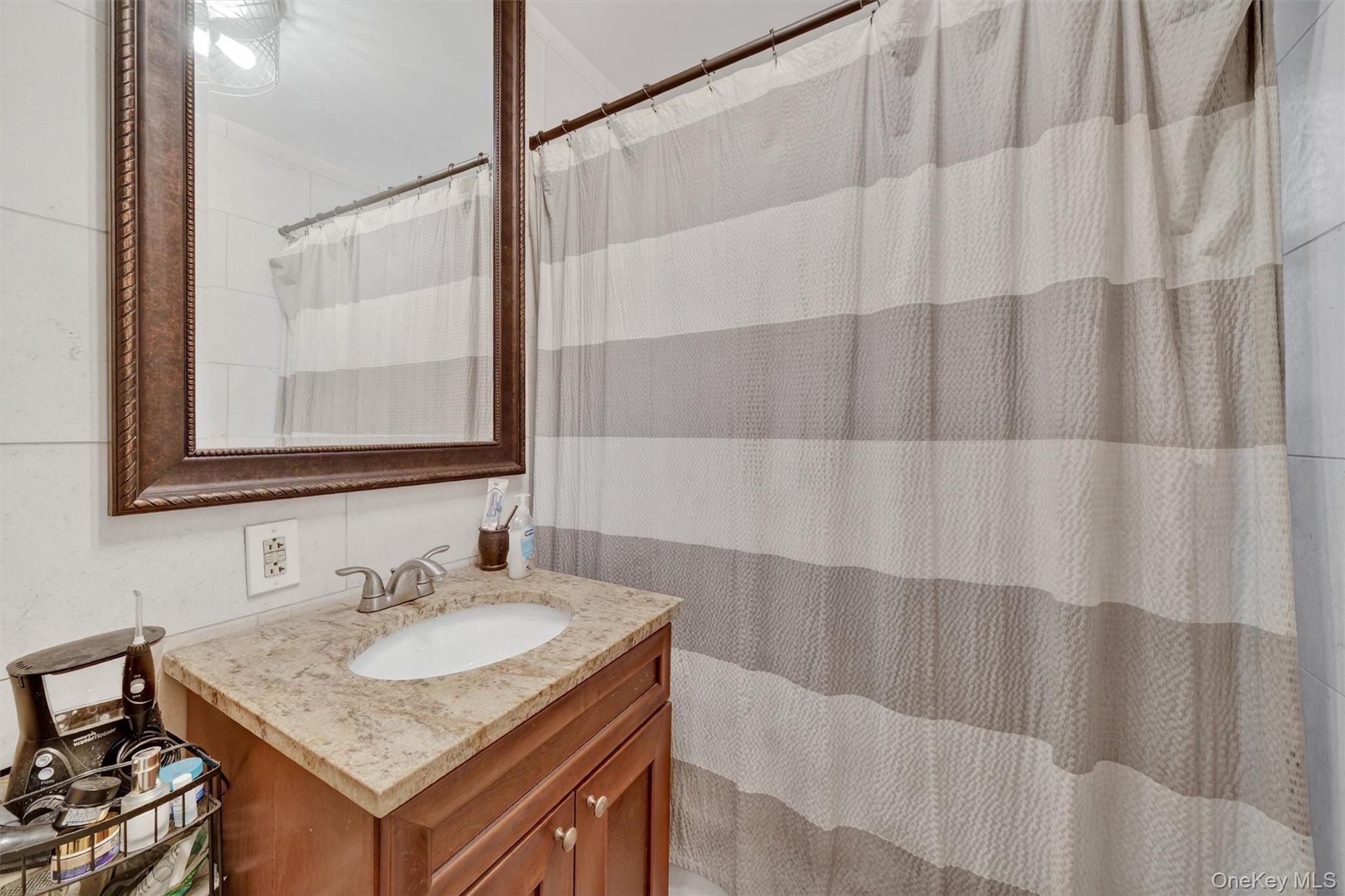 475 Bronx River Road Unit: 2D