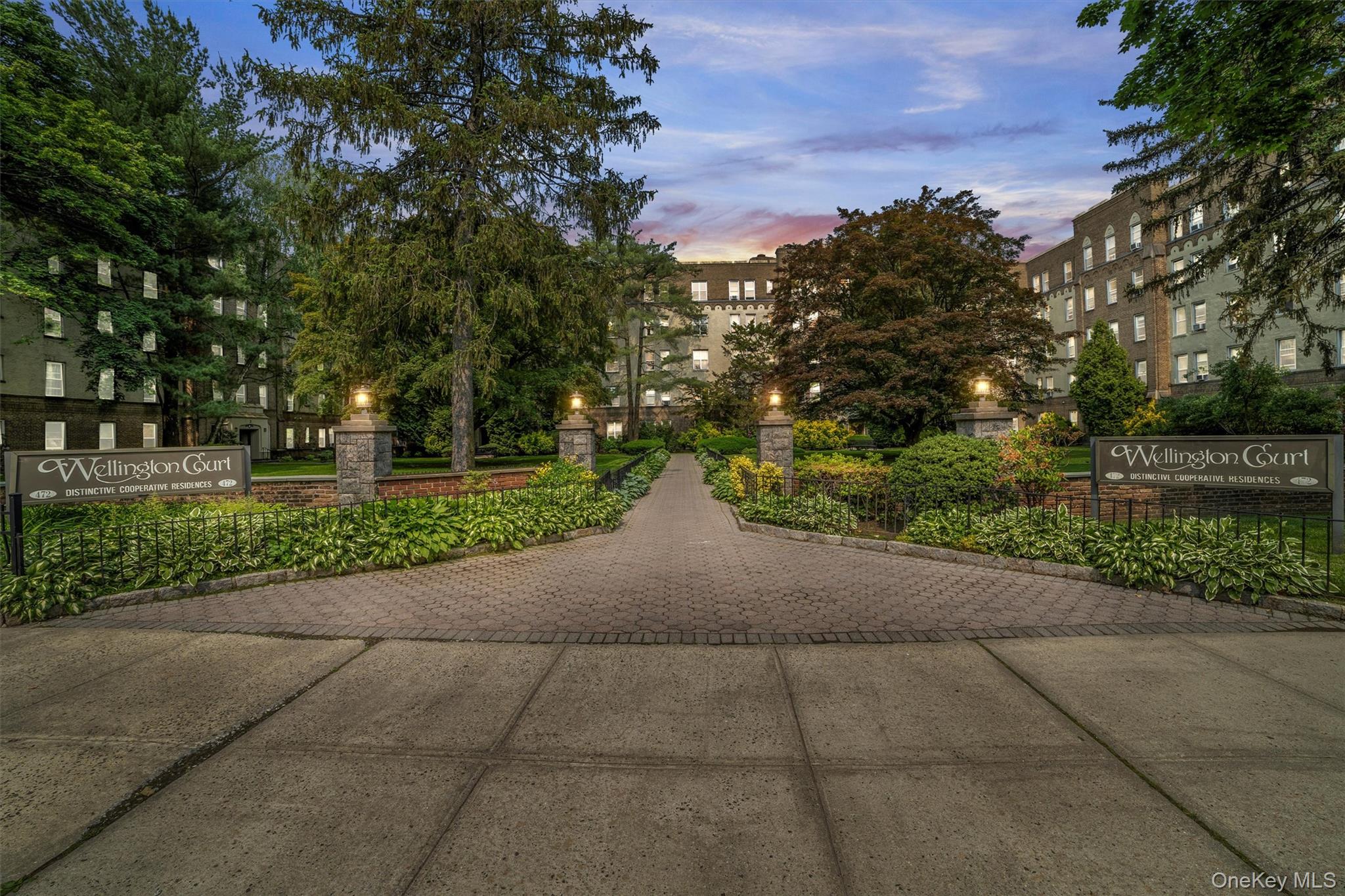 472 Gramatan Avenue Unit: DD3