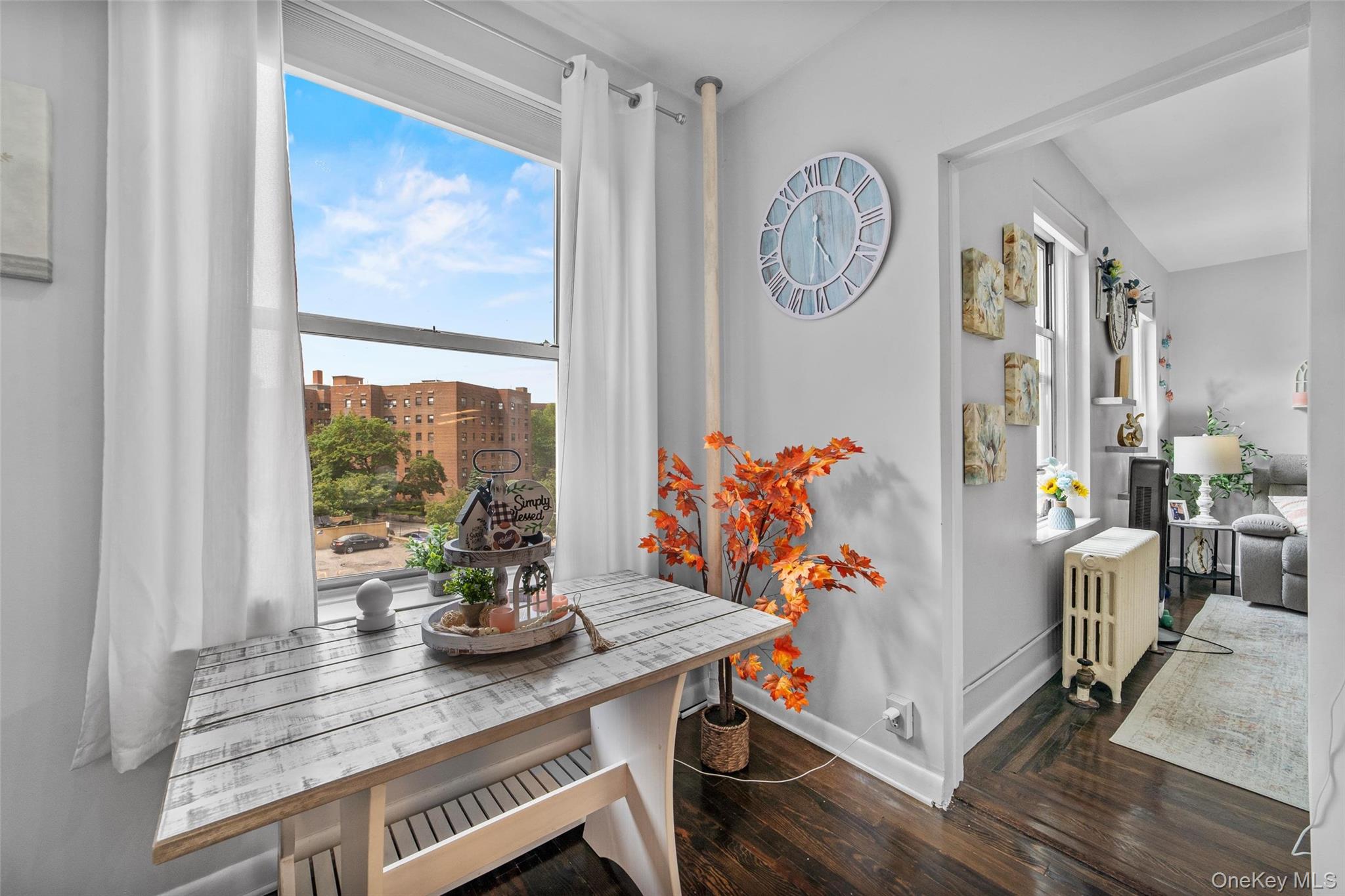 472 Gramatan Avenue Unit: DD3