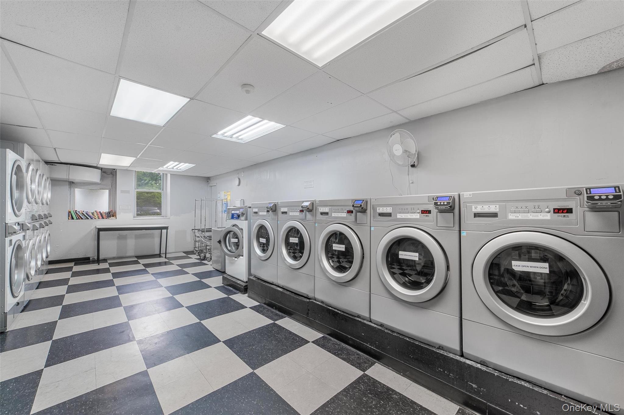 472 Gramatan Avenue Unit: DD3