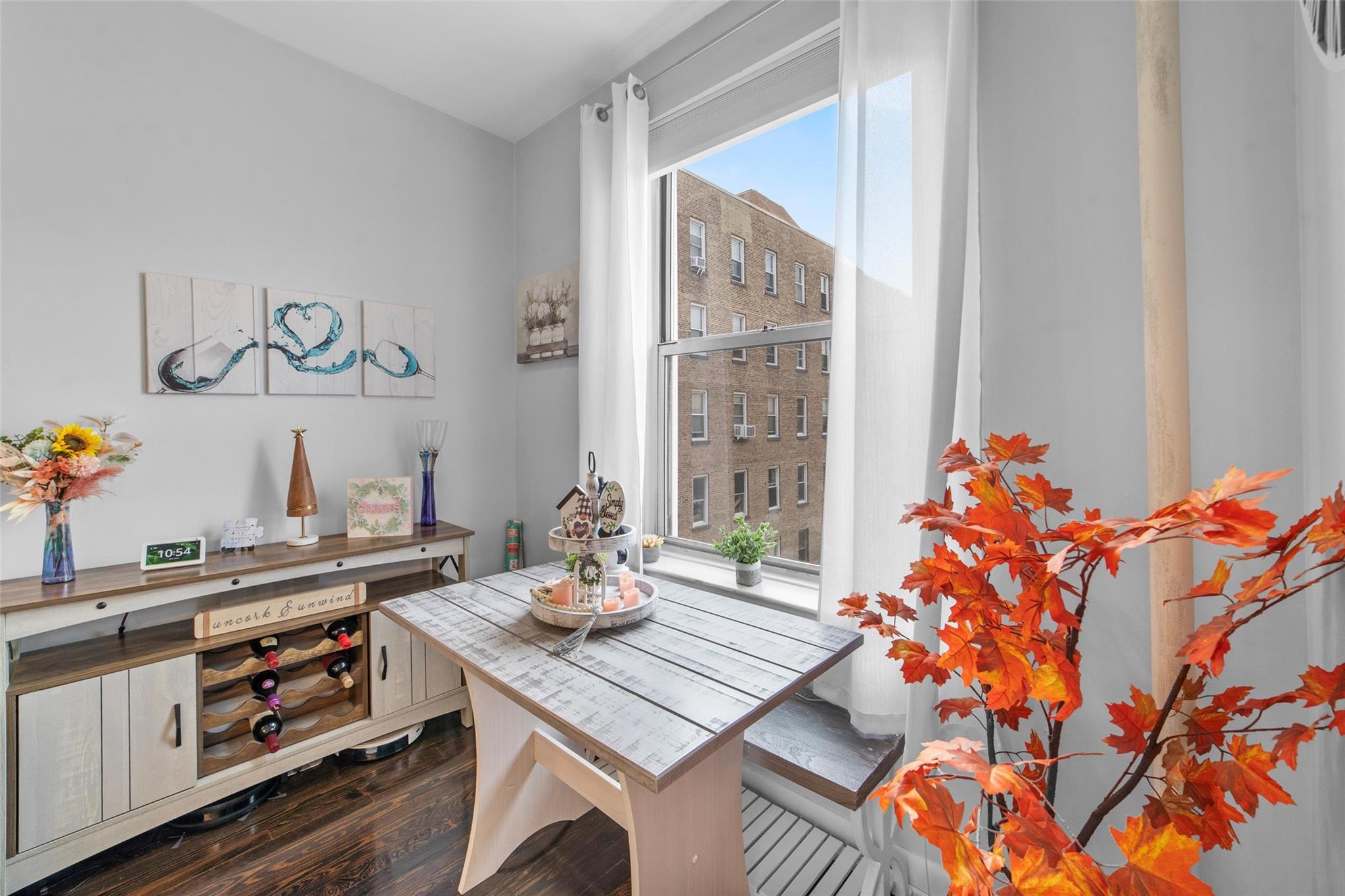 472 Gramatan Avenue Unit: DD3