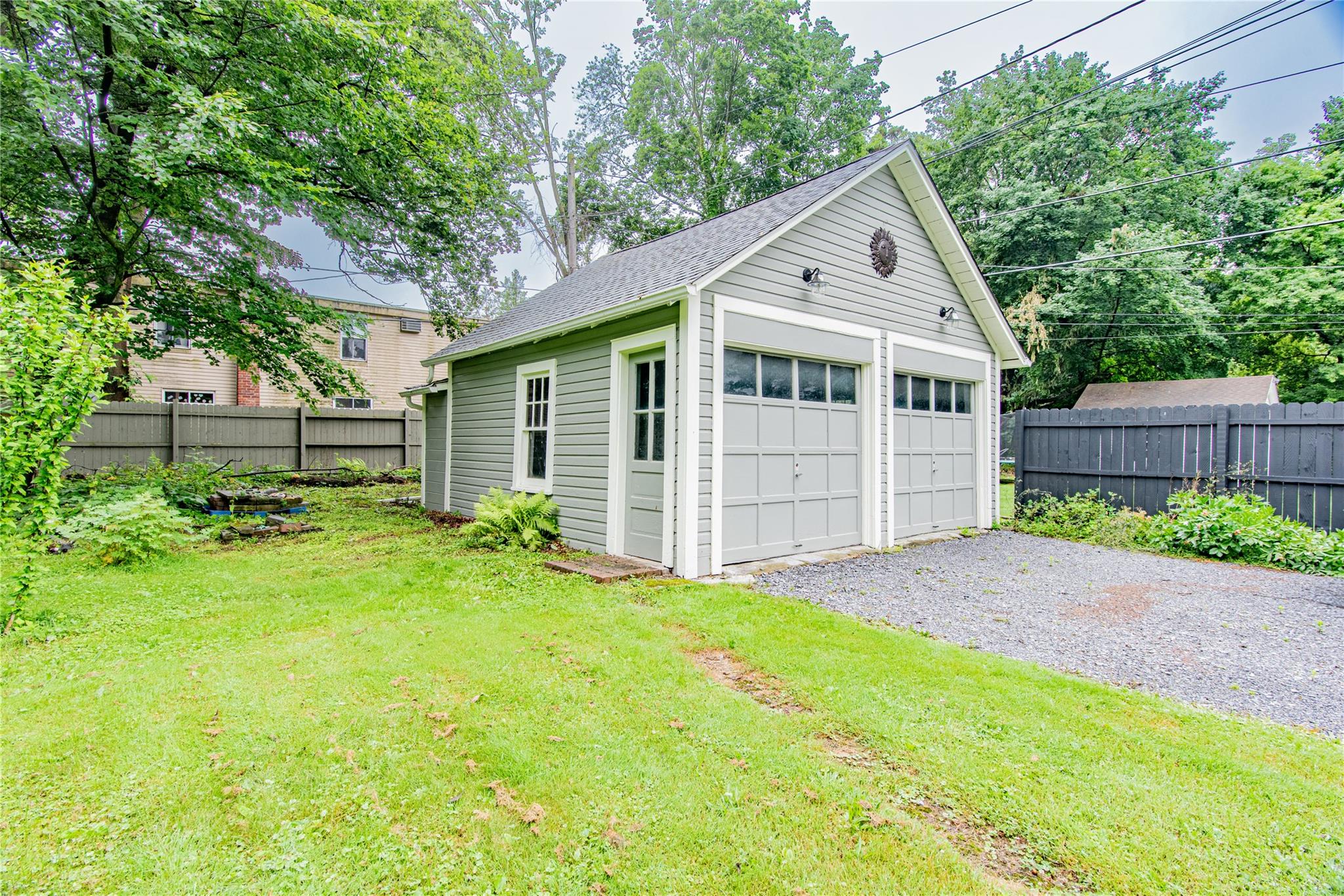16 Beechwood Park