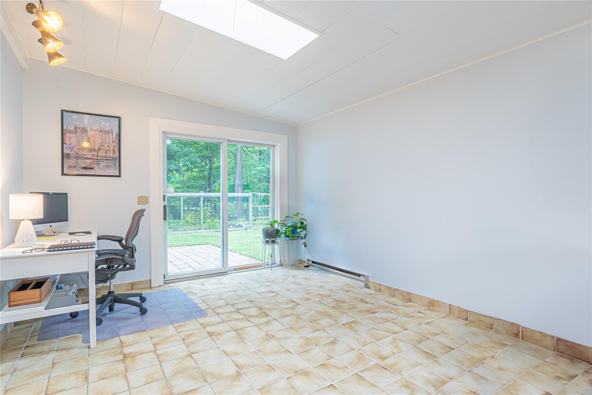 16 Beechwood Park