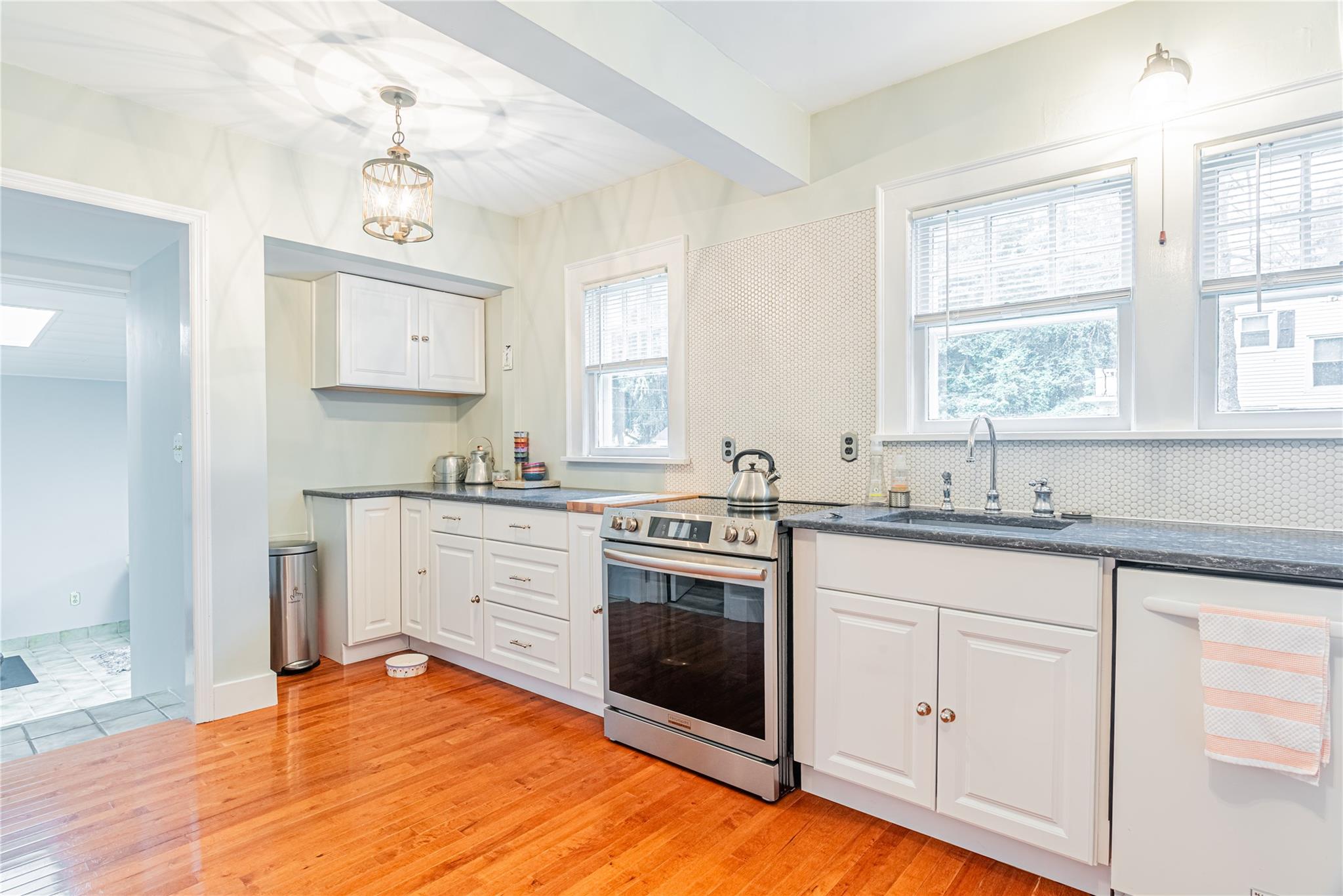 16 Beechwood Park