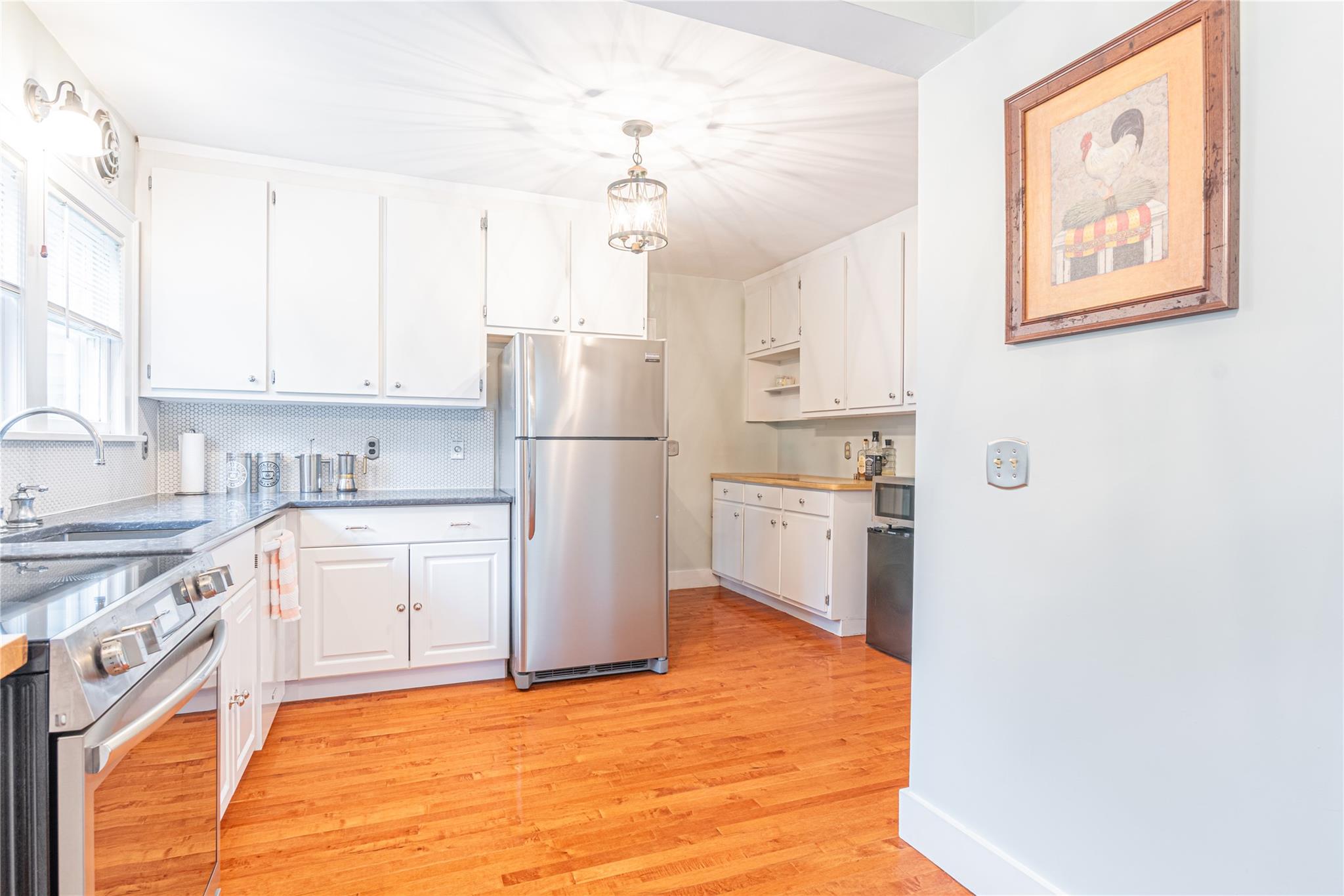 16 Beechwood Park