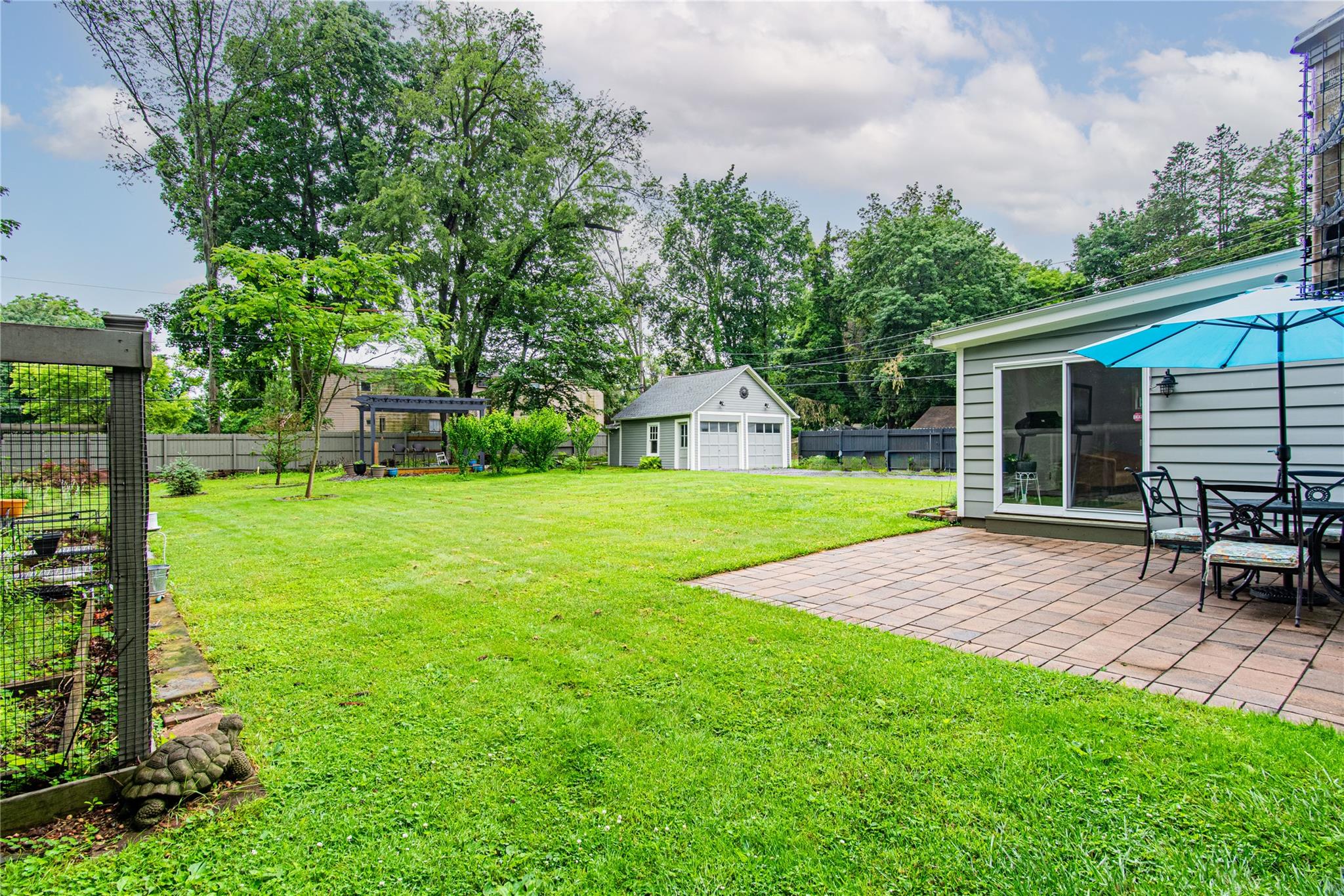 16 Beechwood Park