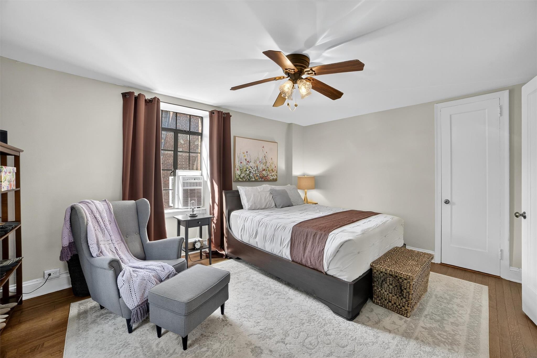 20 N Broadway Unit: O-373