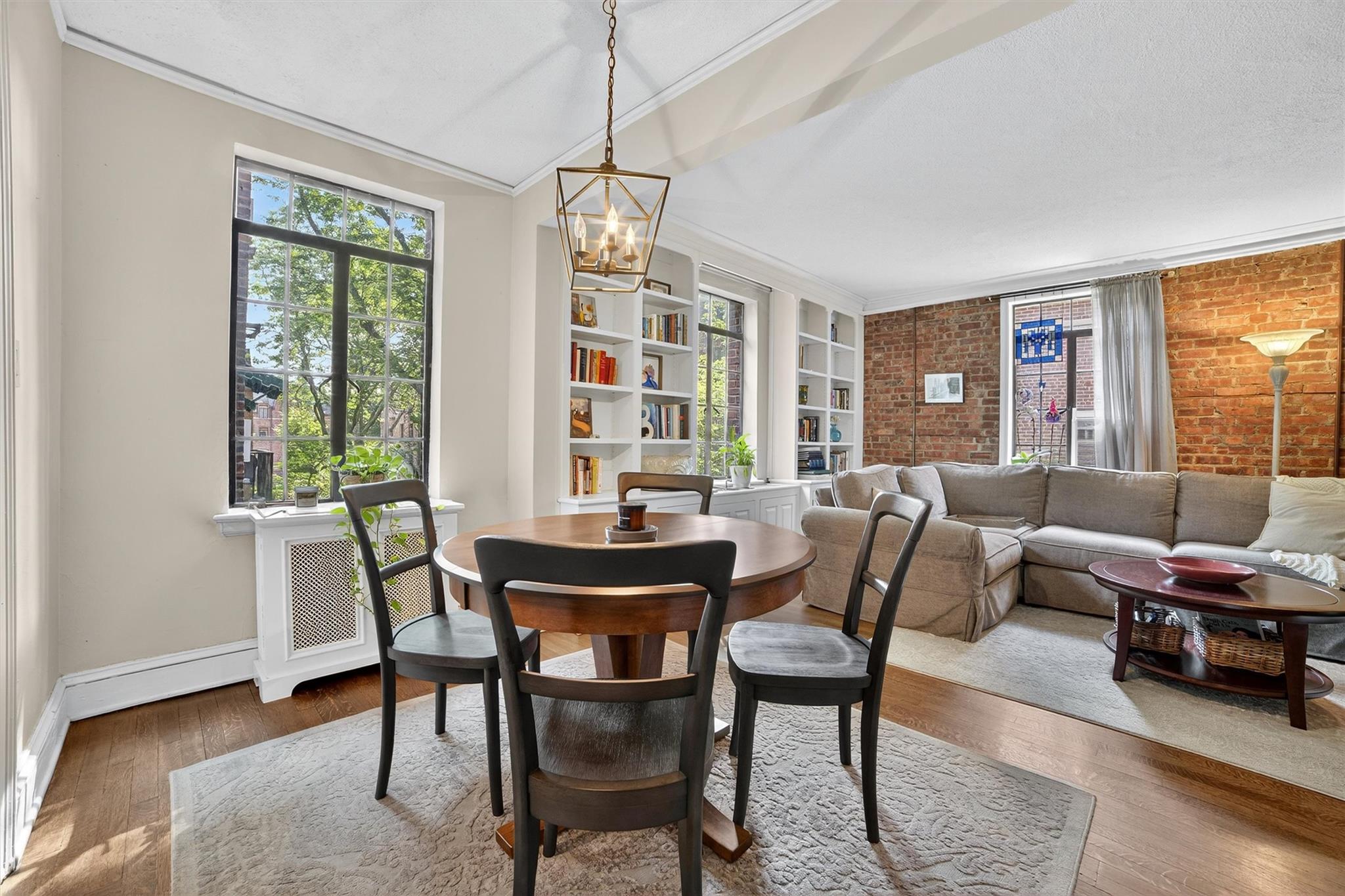 20 N Broadway Unit: O-373