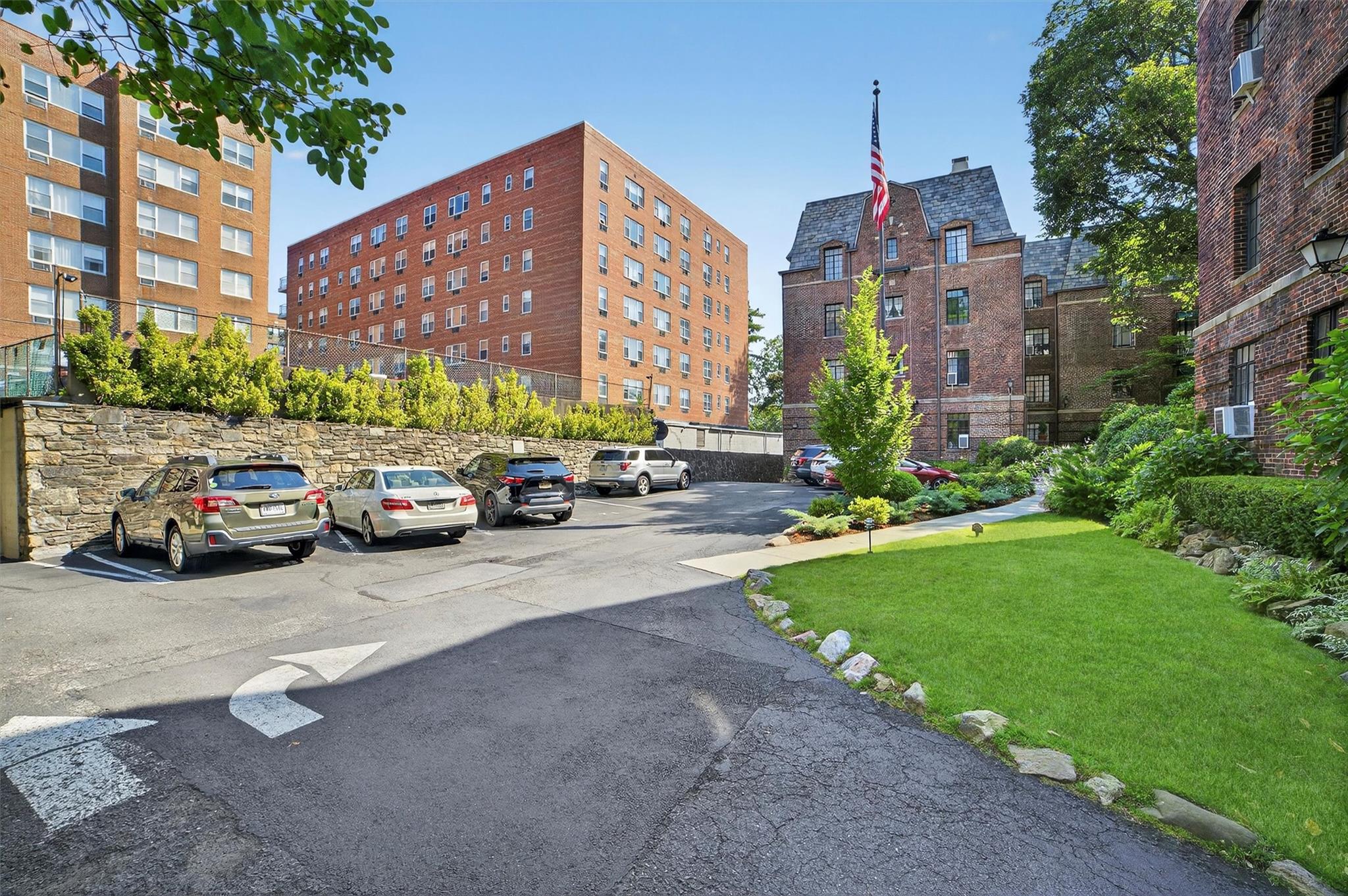 20 N Broadway Unit: O-373
