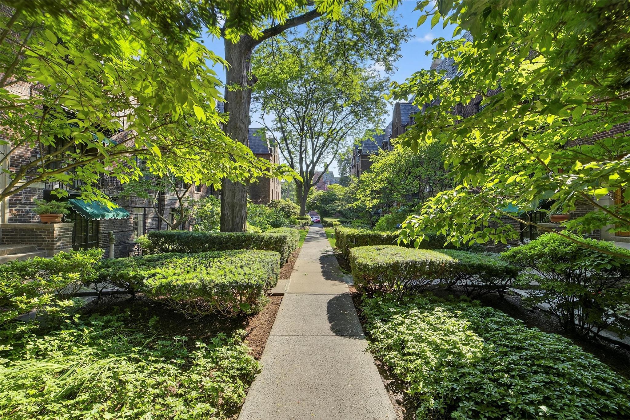 20 N Broadway Unit: O-373