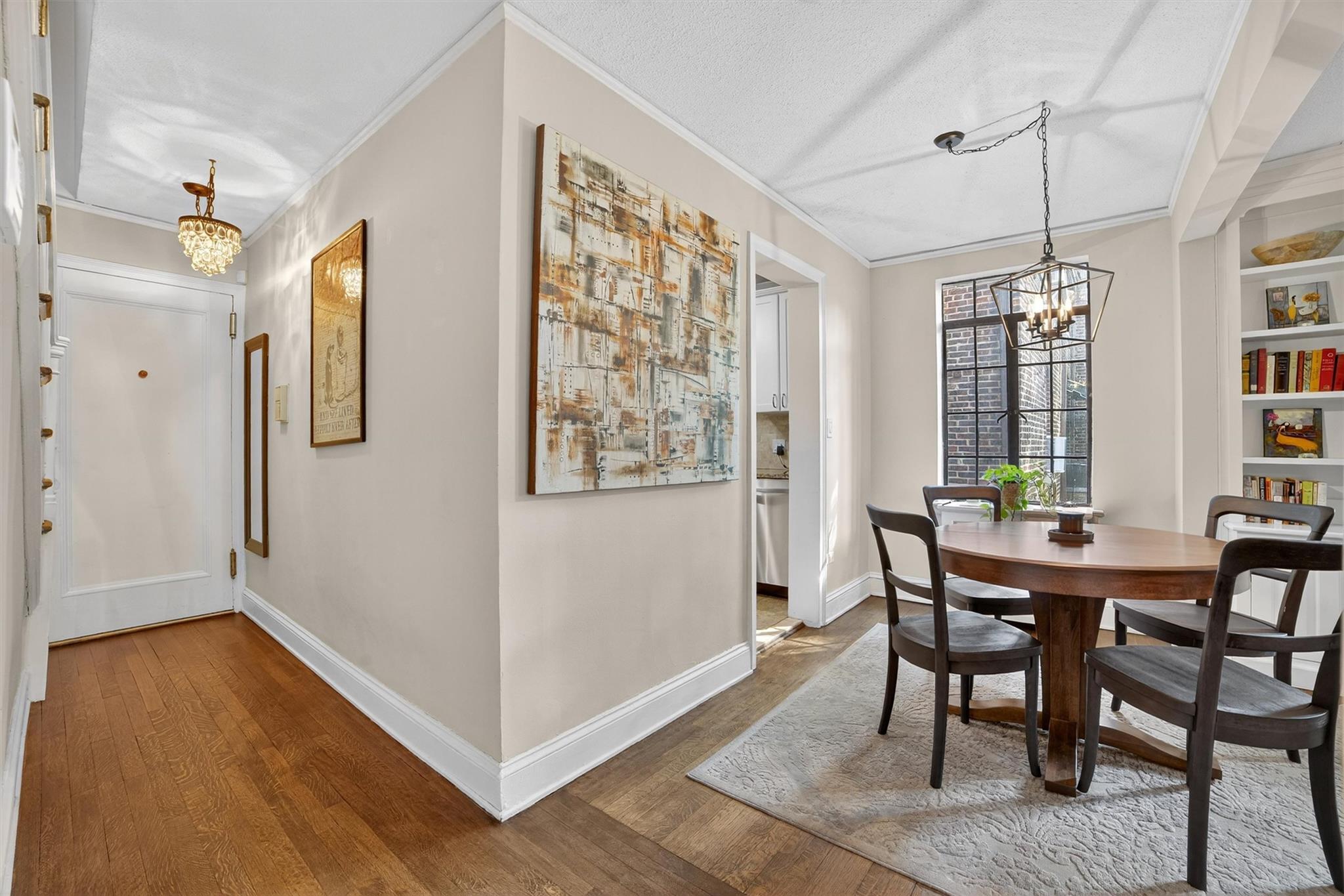 20 N Broadway Unit: O-373
