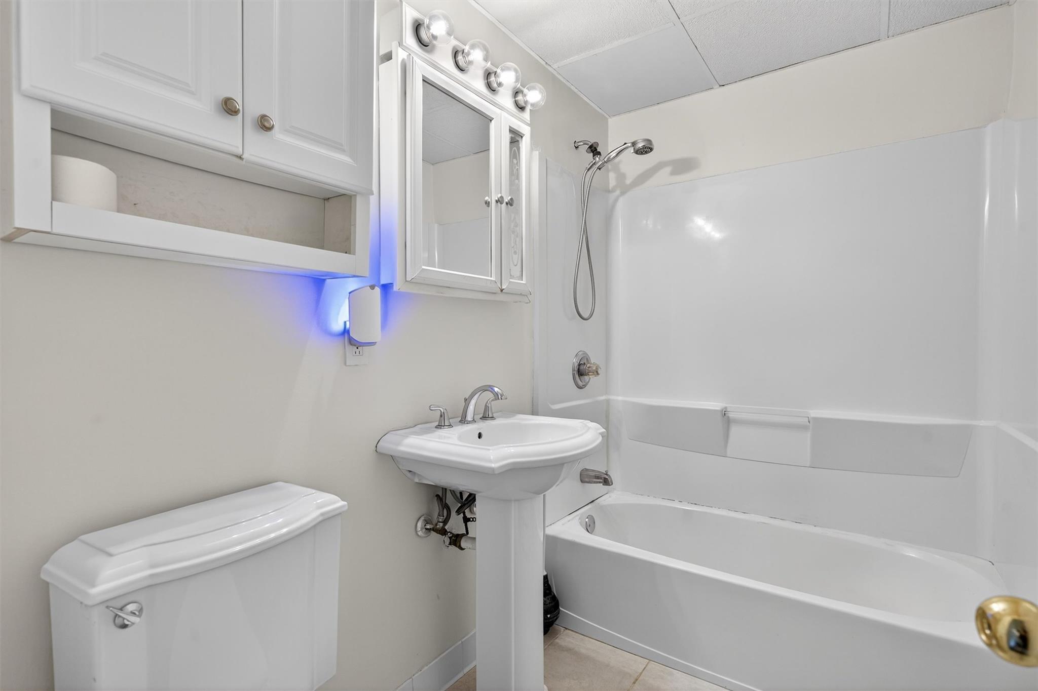40 Tanager Road Unit: 4002