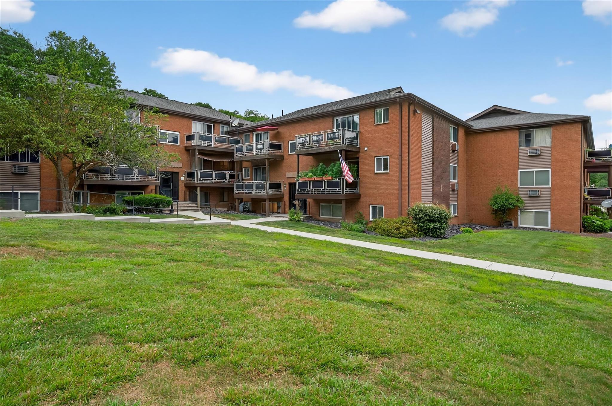 40 Tanager Road Unit: 4002