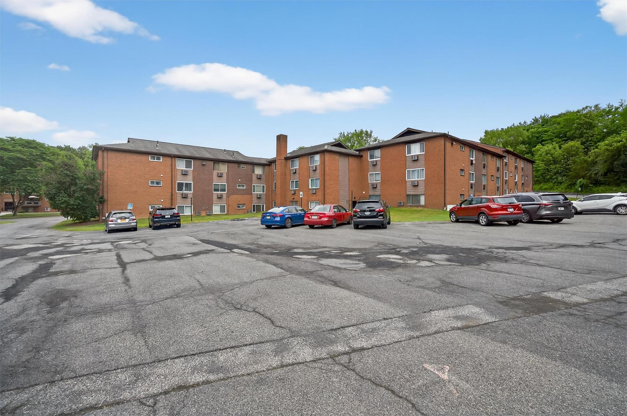 40 Tanager Road Unit: 4002