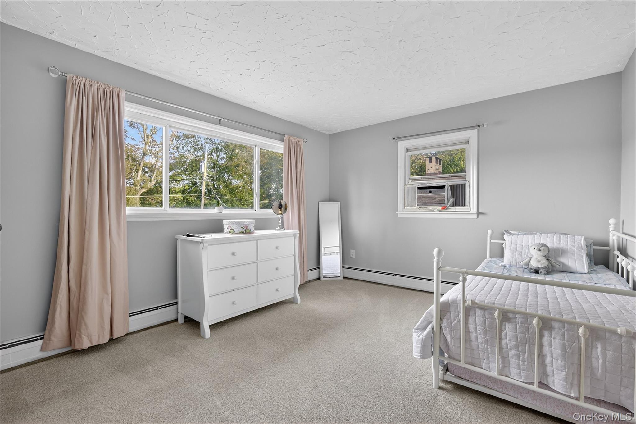 97 W Lakeshore Drive