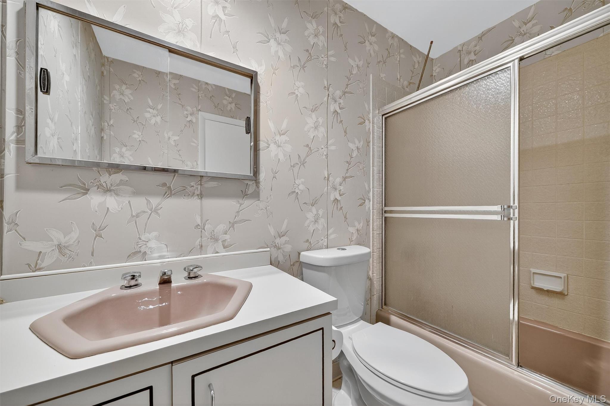 200 California Road Unit: 9