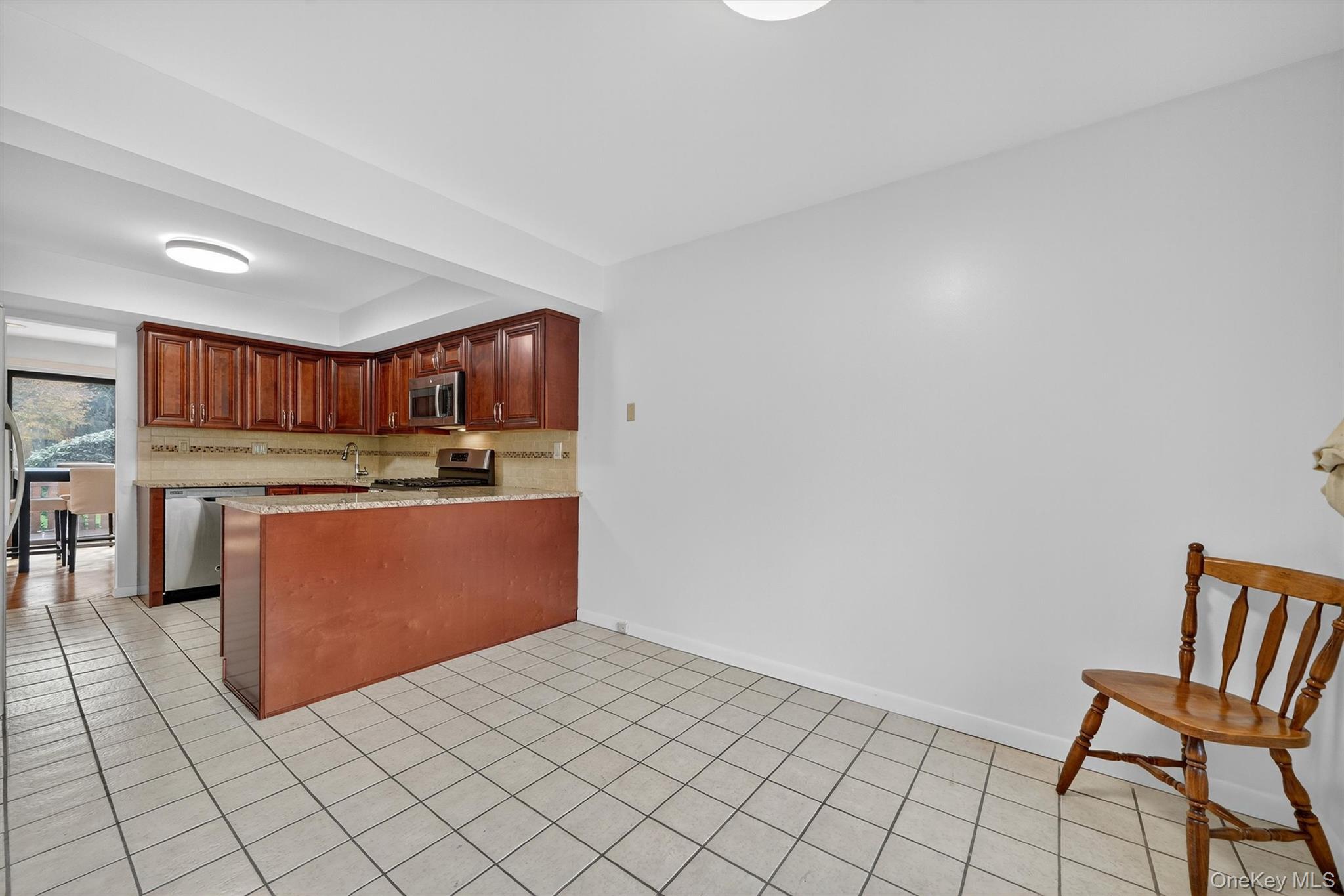 200 California Road Unit: 9