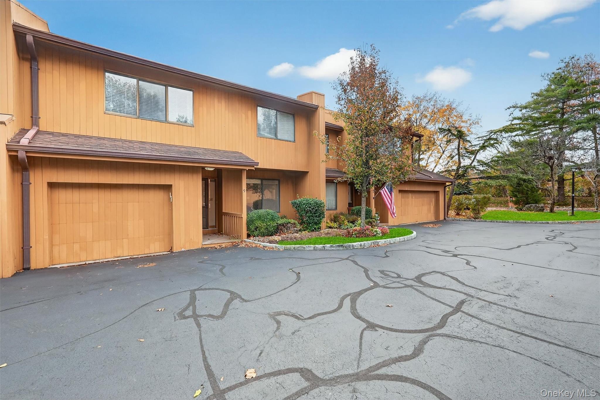 200 California Road Unit: 9