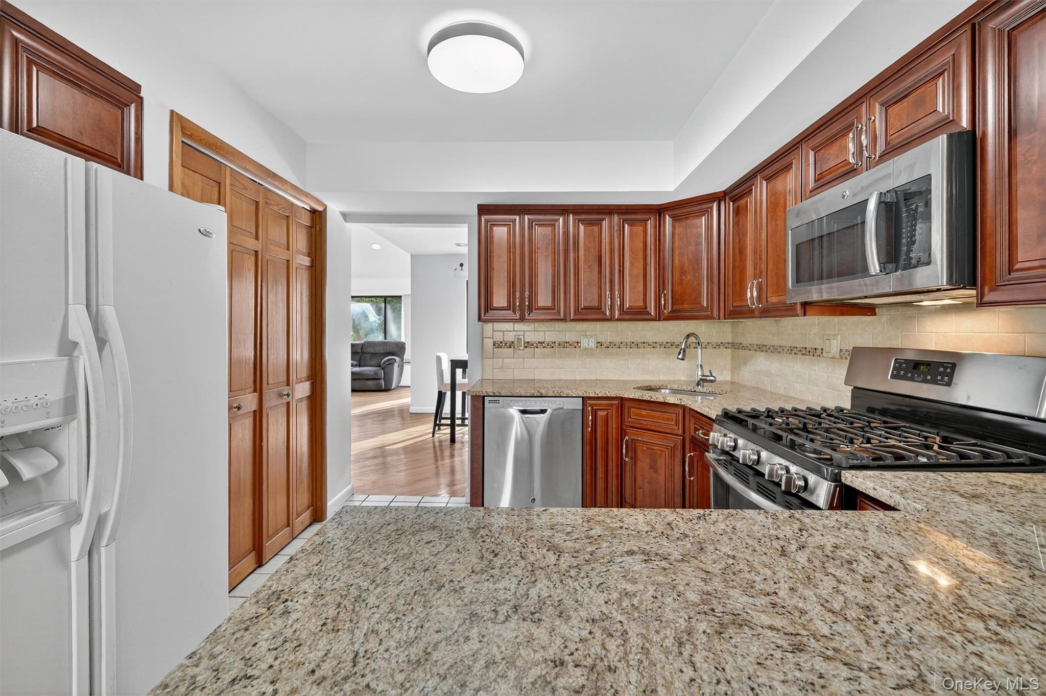 200 California Road Unit: 9