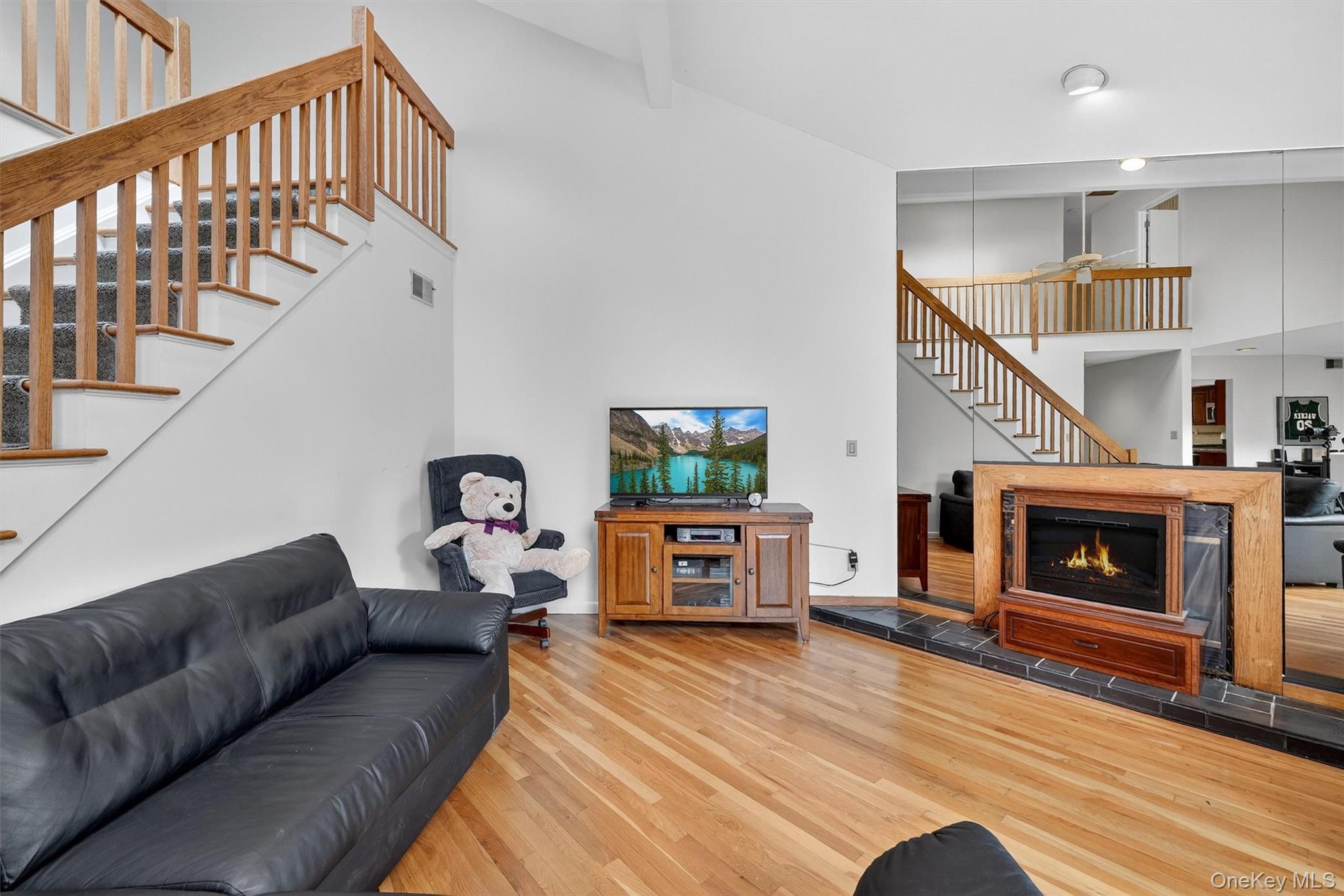 200 California Road Unit: 9