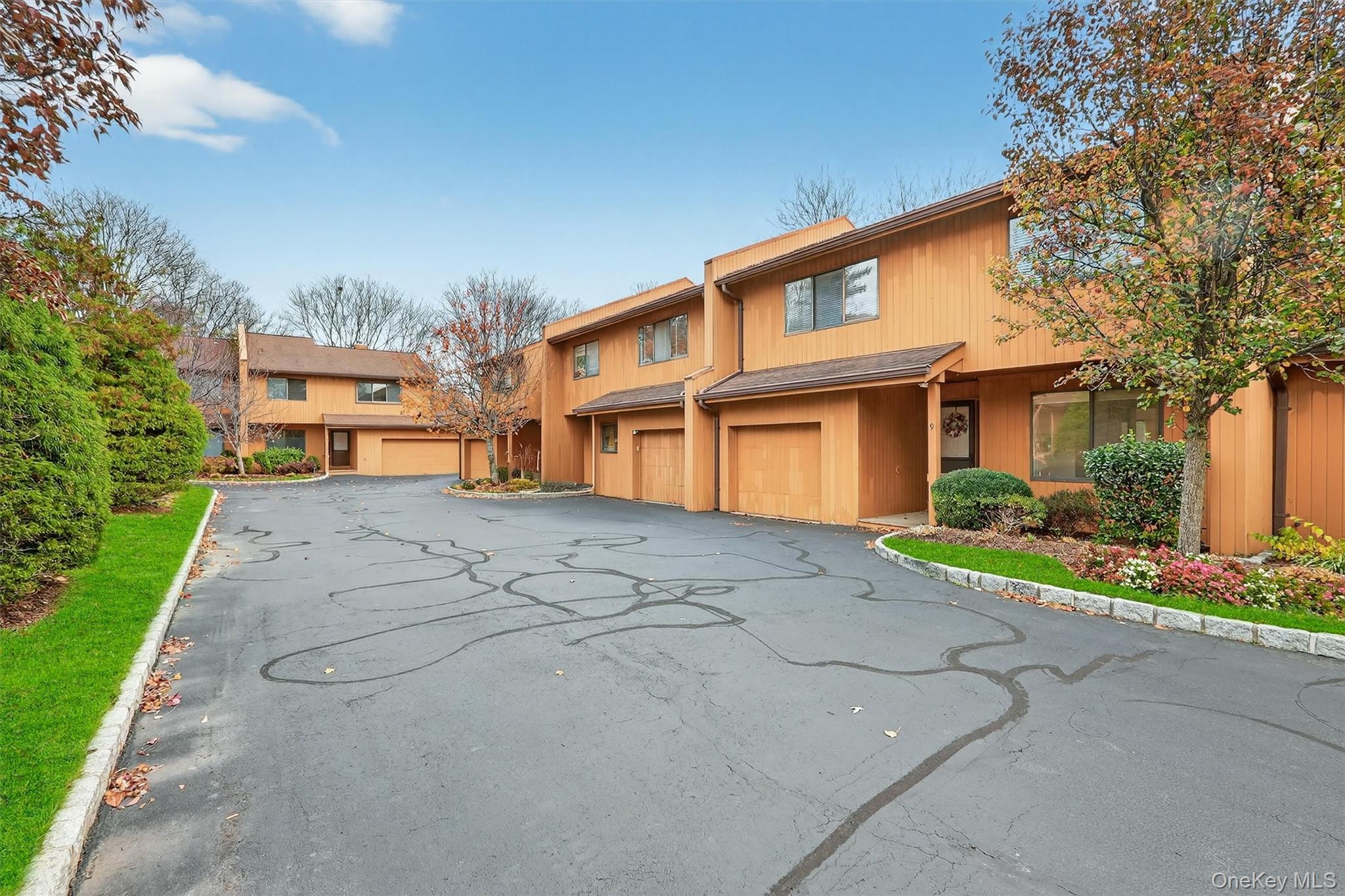 200 California Road Unit: 9