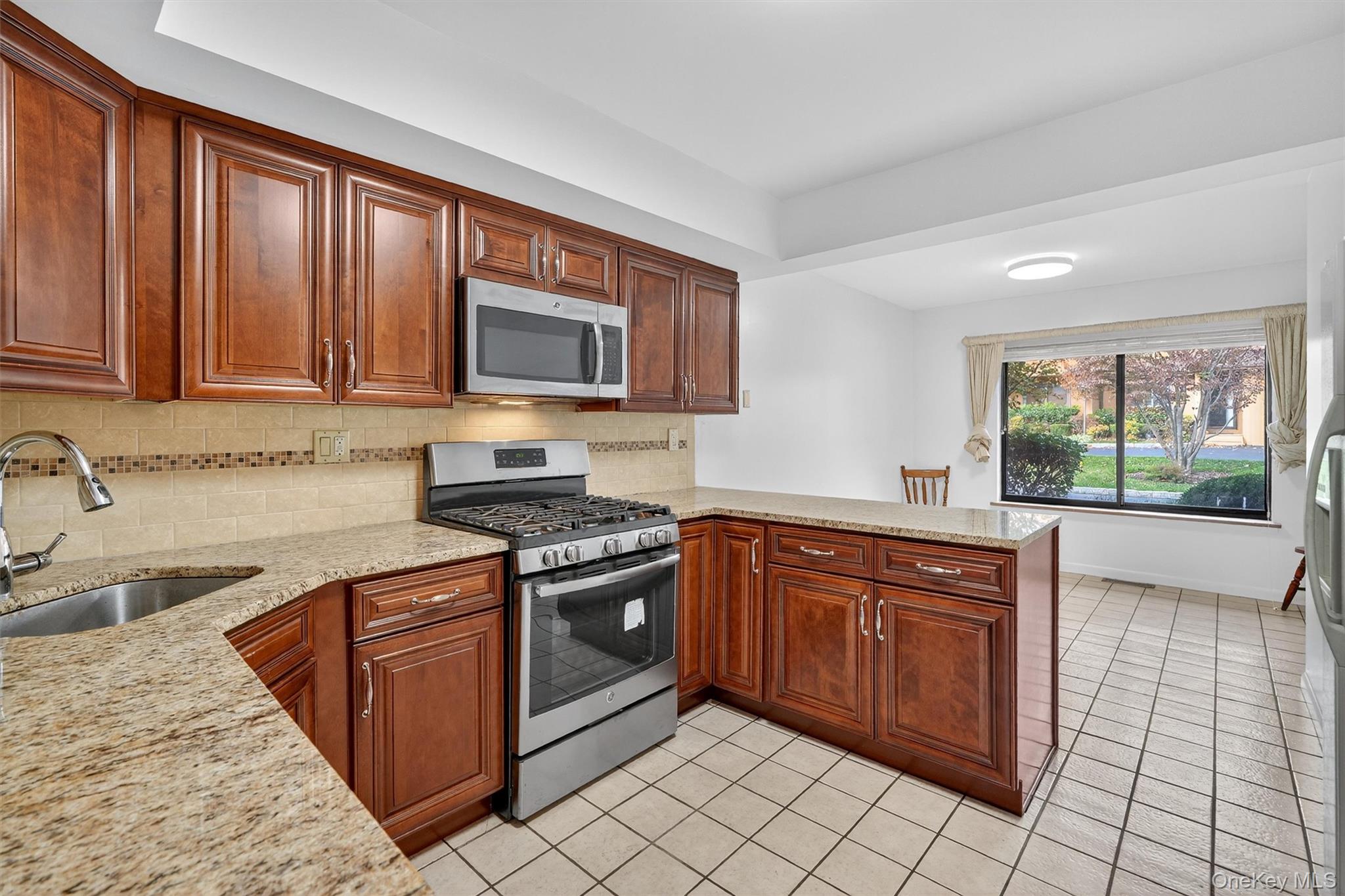 200 California Road Unit: 9