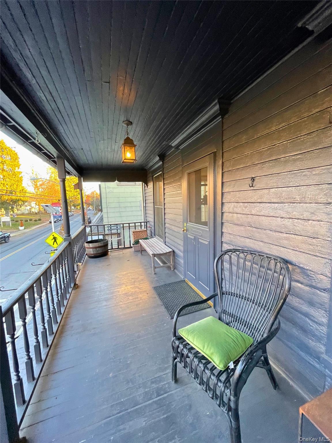 44 Main Unit: FL 2 - Front