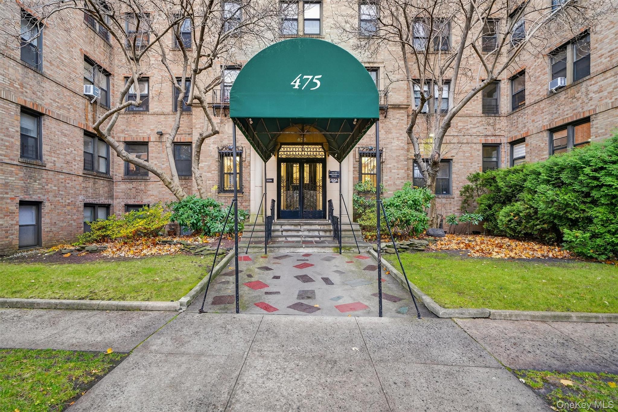 475 Bronx River Road Unit: 2D