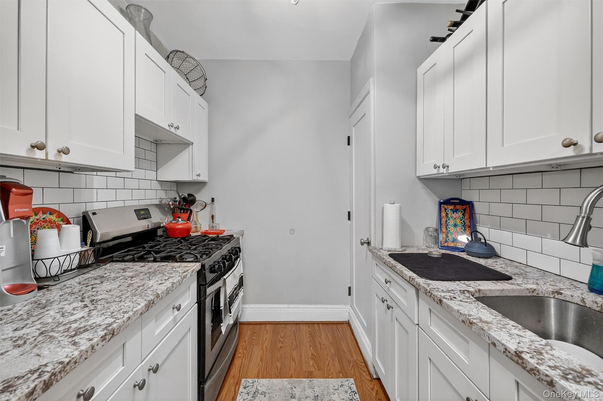 475 Bronx River Road Unit: 2D