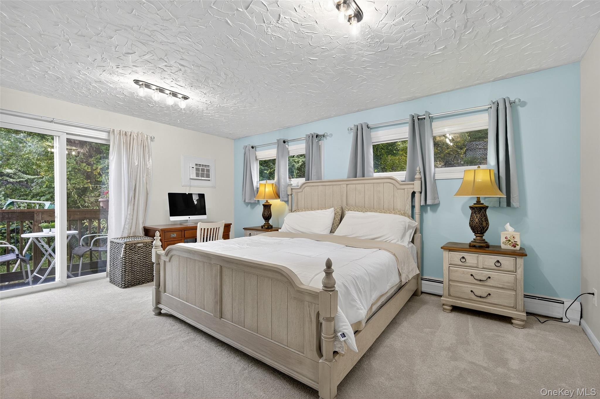 97 W Lakeshore Drive