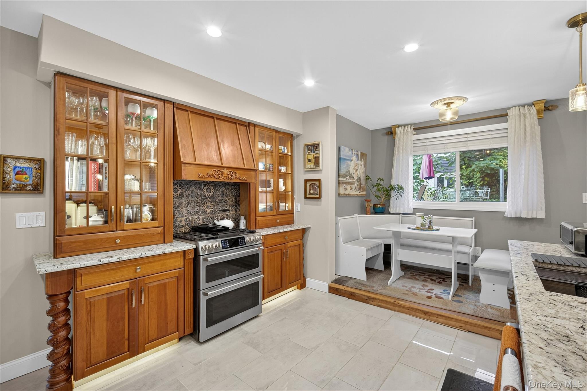 97 W Lakeshore Drive